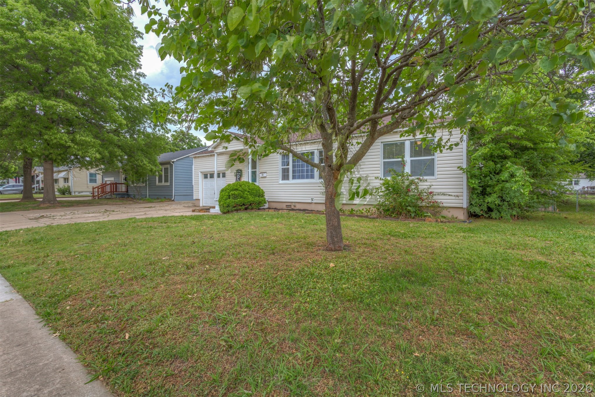 407 N Cedar Street Owasso OK 74055
