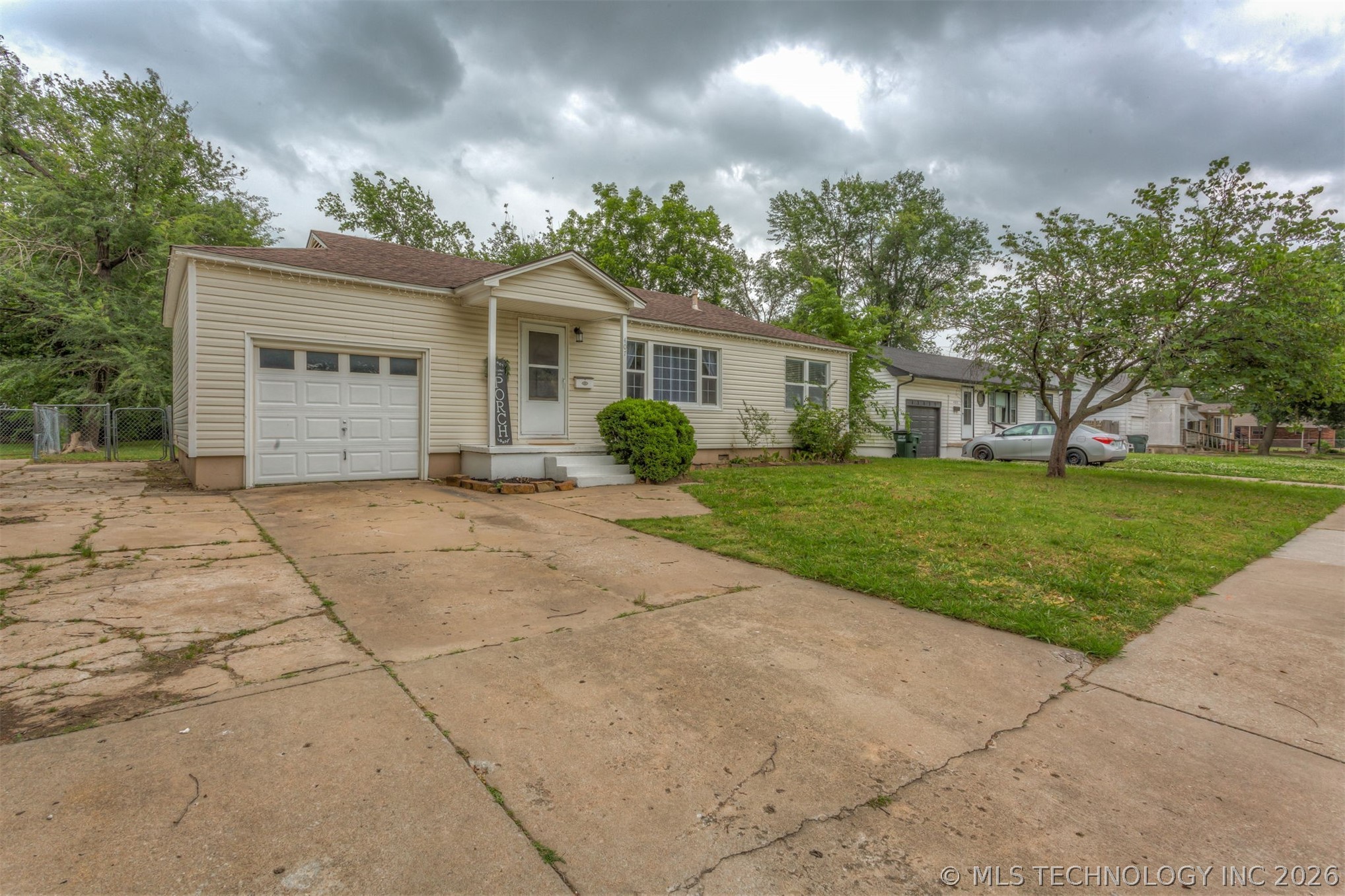 407 N Cedar Street Owasso OK 74055
