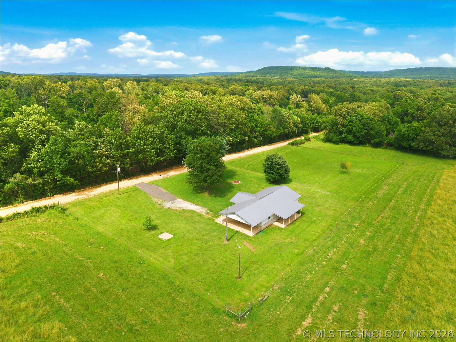 465602 E 850 Road Stilwell OK 74960