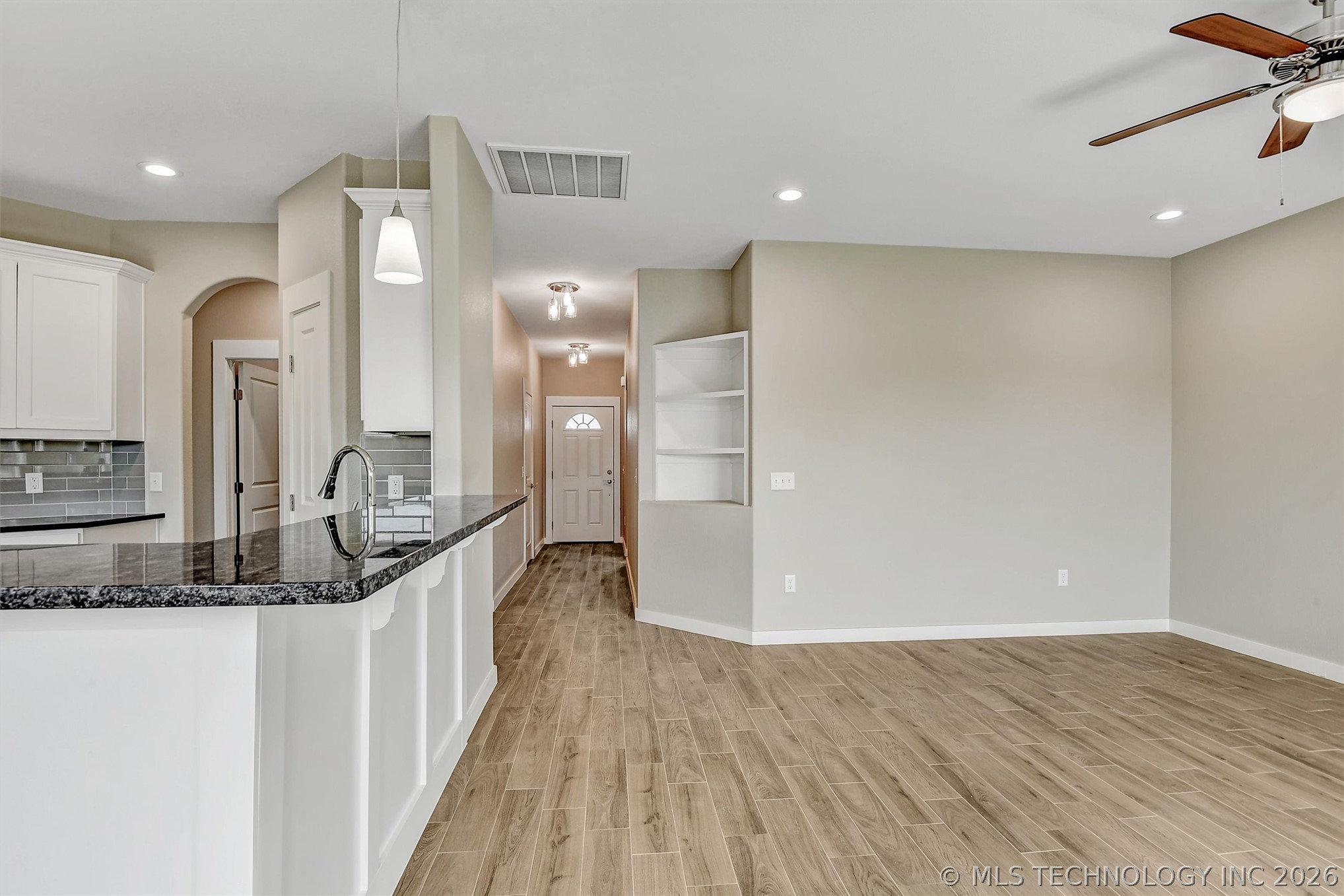 1181 Wild Indigo Circle Calera OK 74730