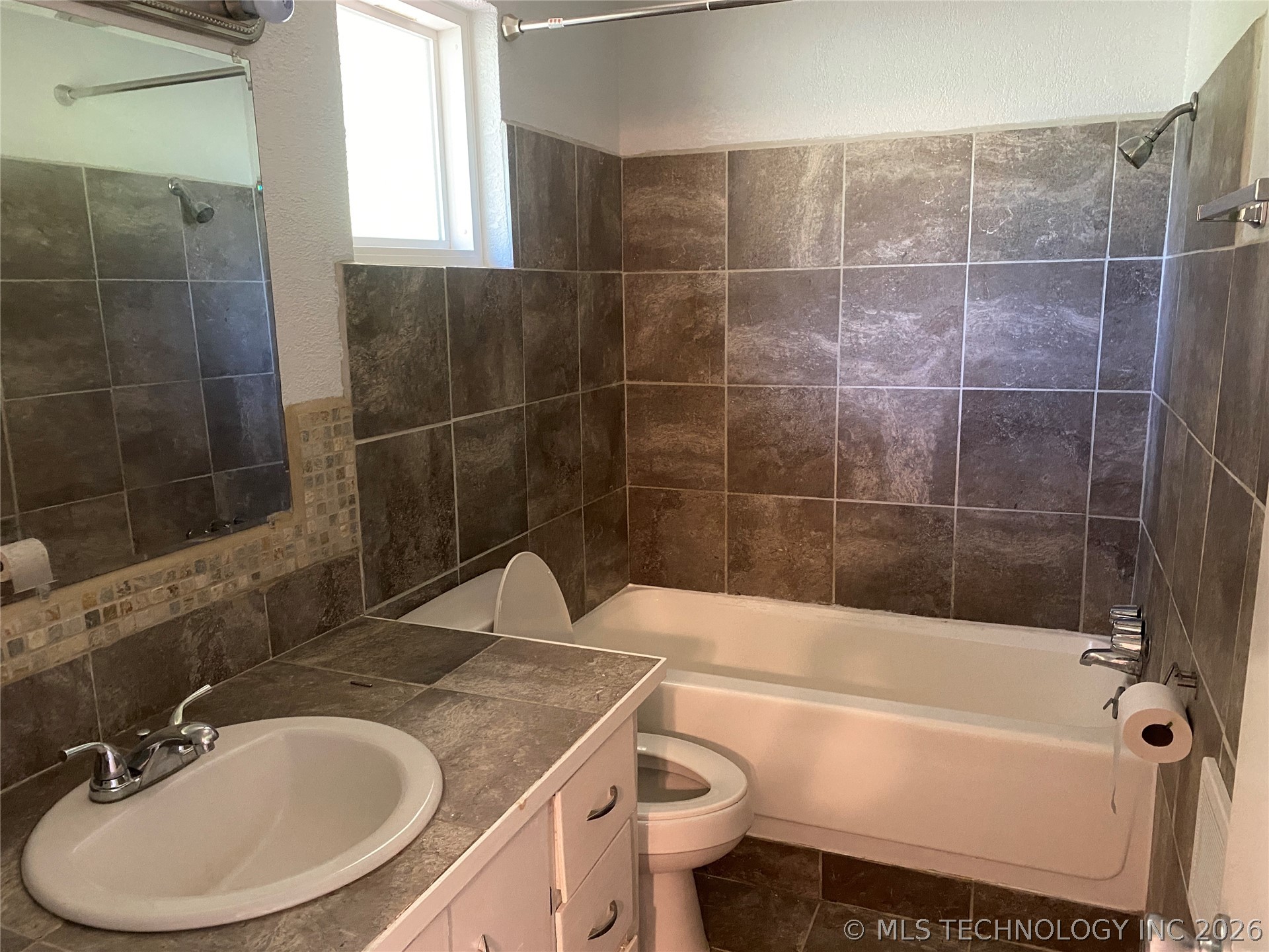 27 Rock Creek Drive Canadian OK 74425