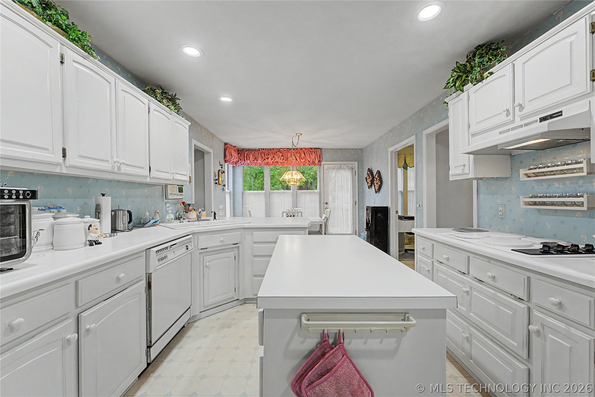 7007 S Sandusky Avenue Tulsa OK 74136