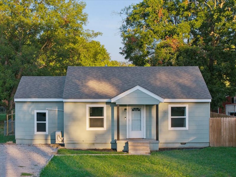 1112 Pettit Avenue Hominy OK 74035