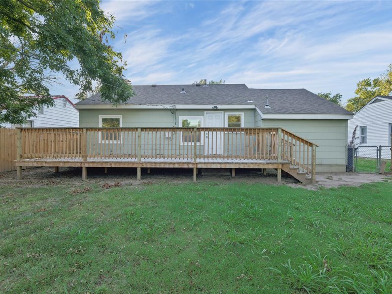 1112 Pettit Avenue Hominy OK 74035