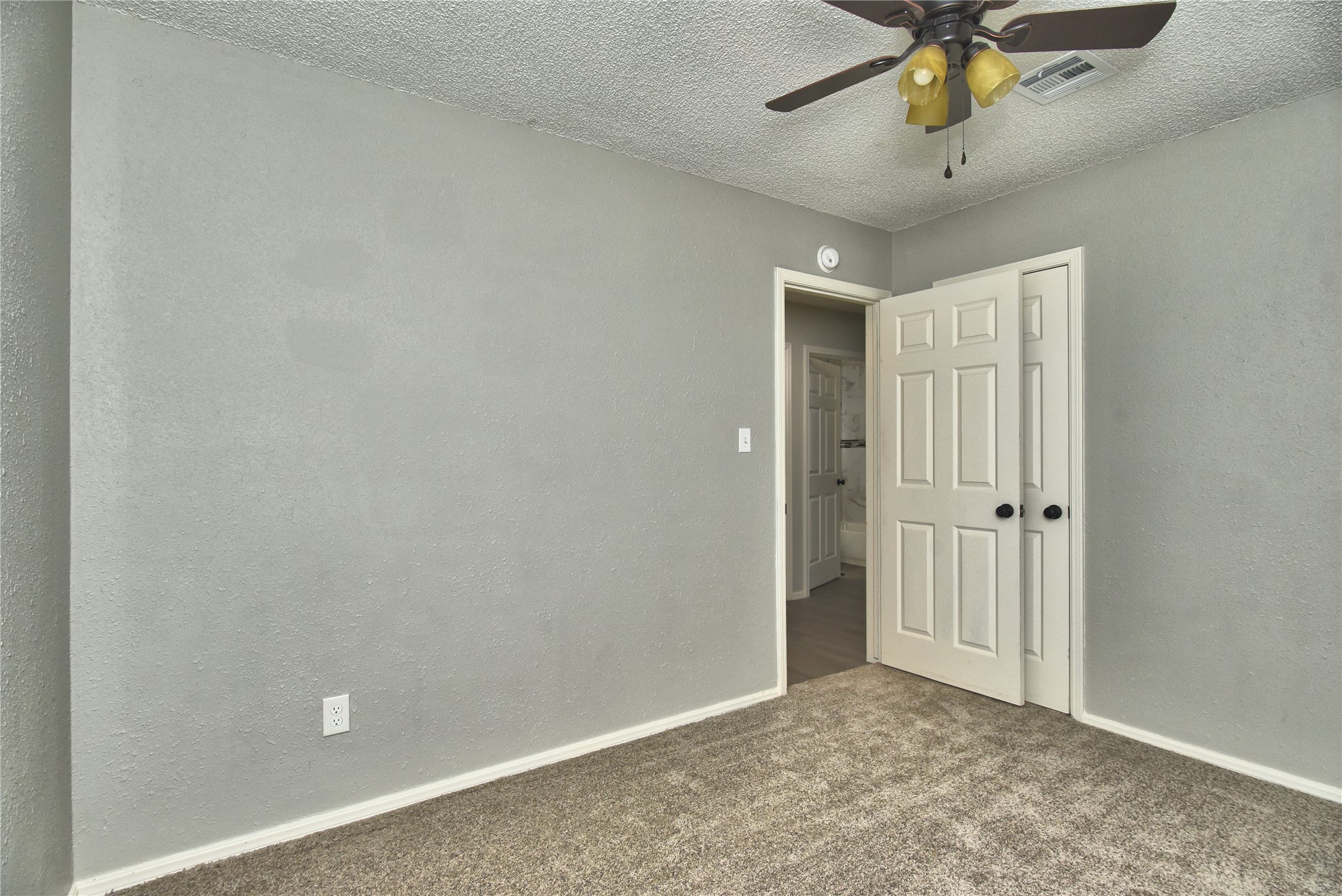 1028 N 3rd Street Jenks OK 74037