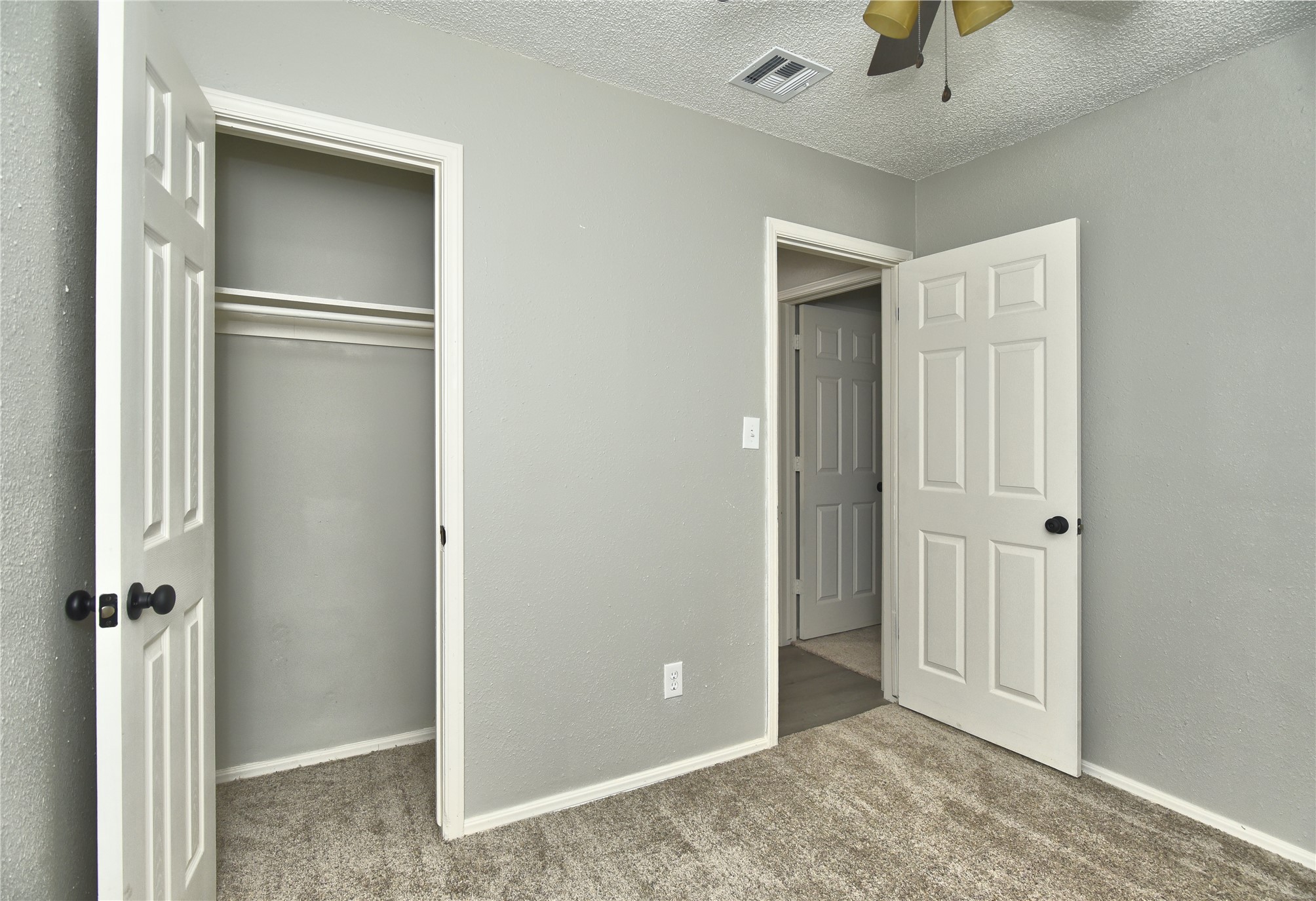 1028 N 3rd Street Jenks OK 74037