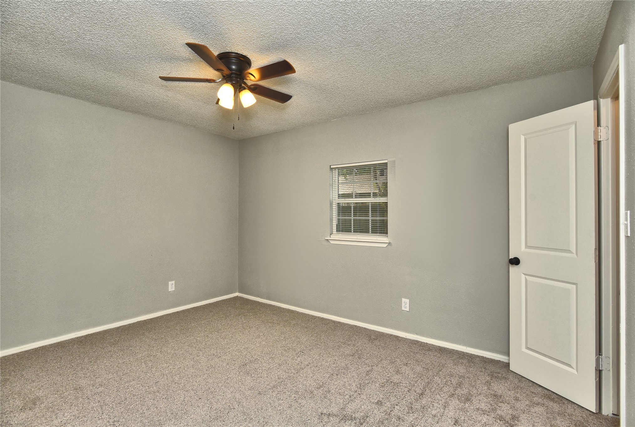 1028 N 3rd Street Jenks OK 74037