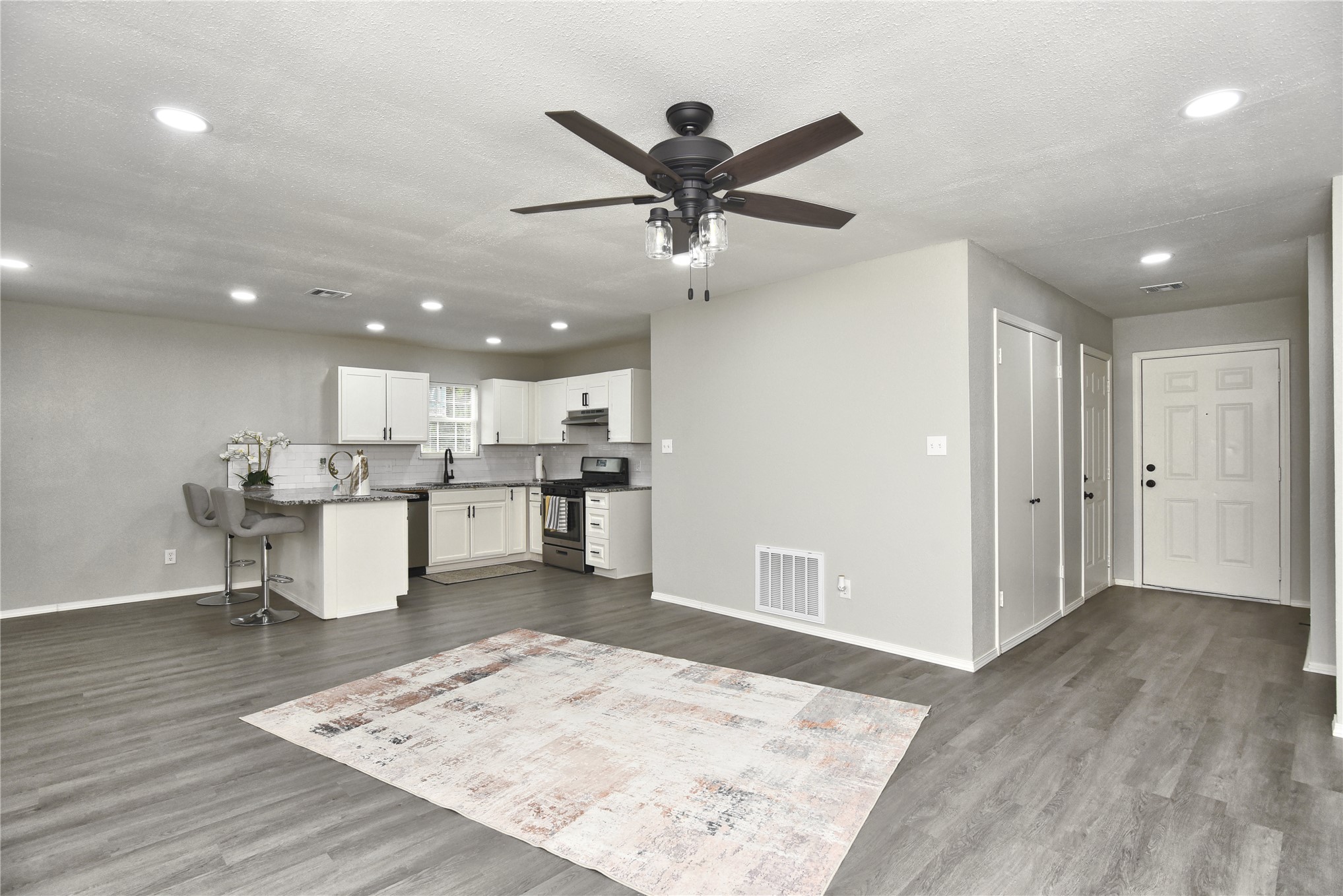1028 N 3rd Street Jenks OK 74037