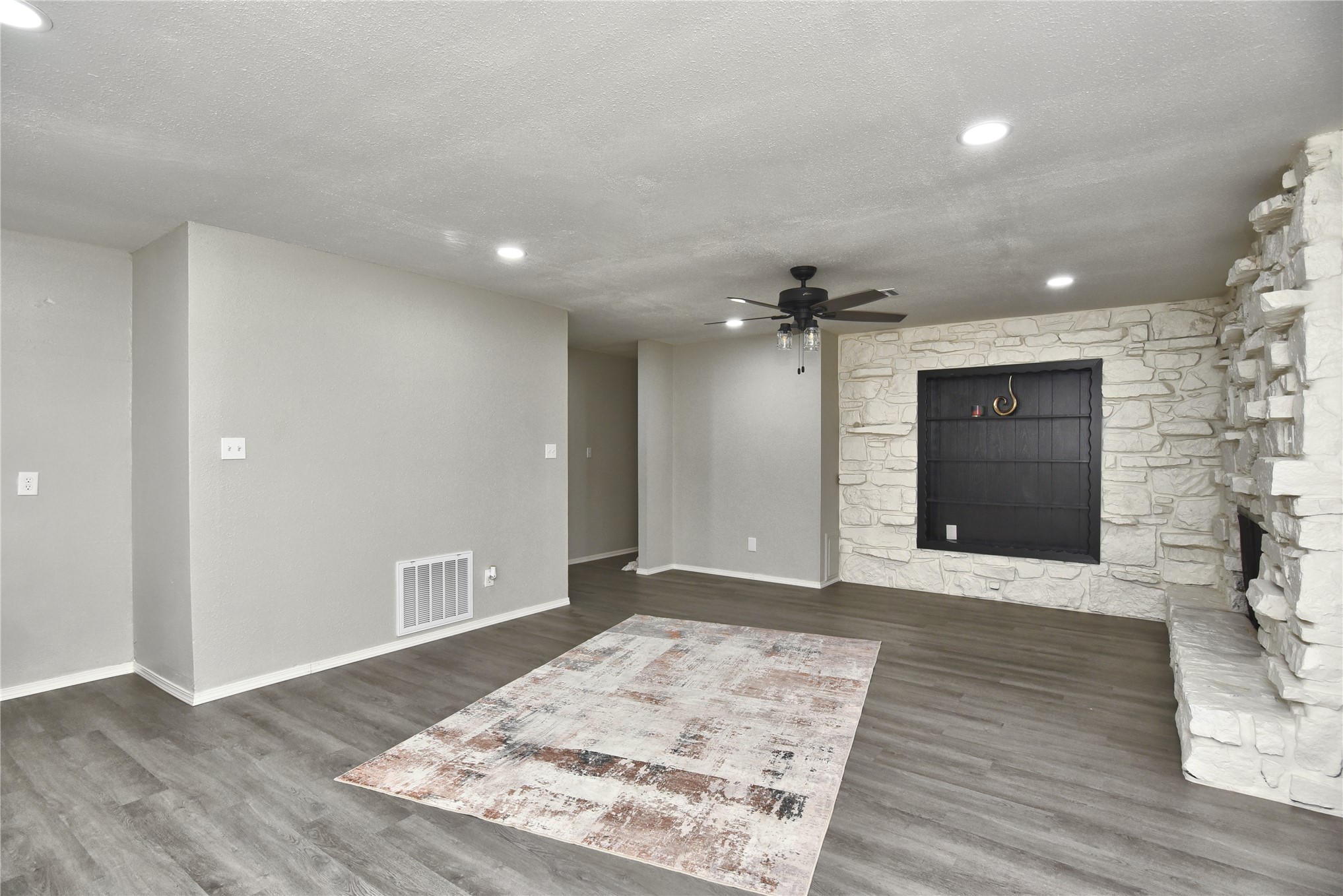 1028 N 3rd Street Jenks OK 74037