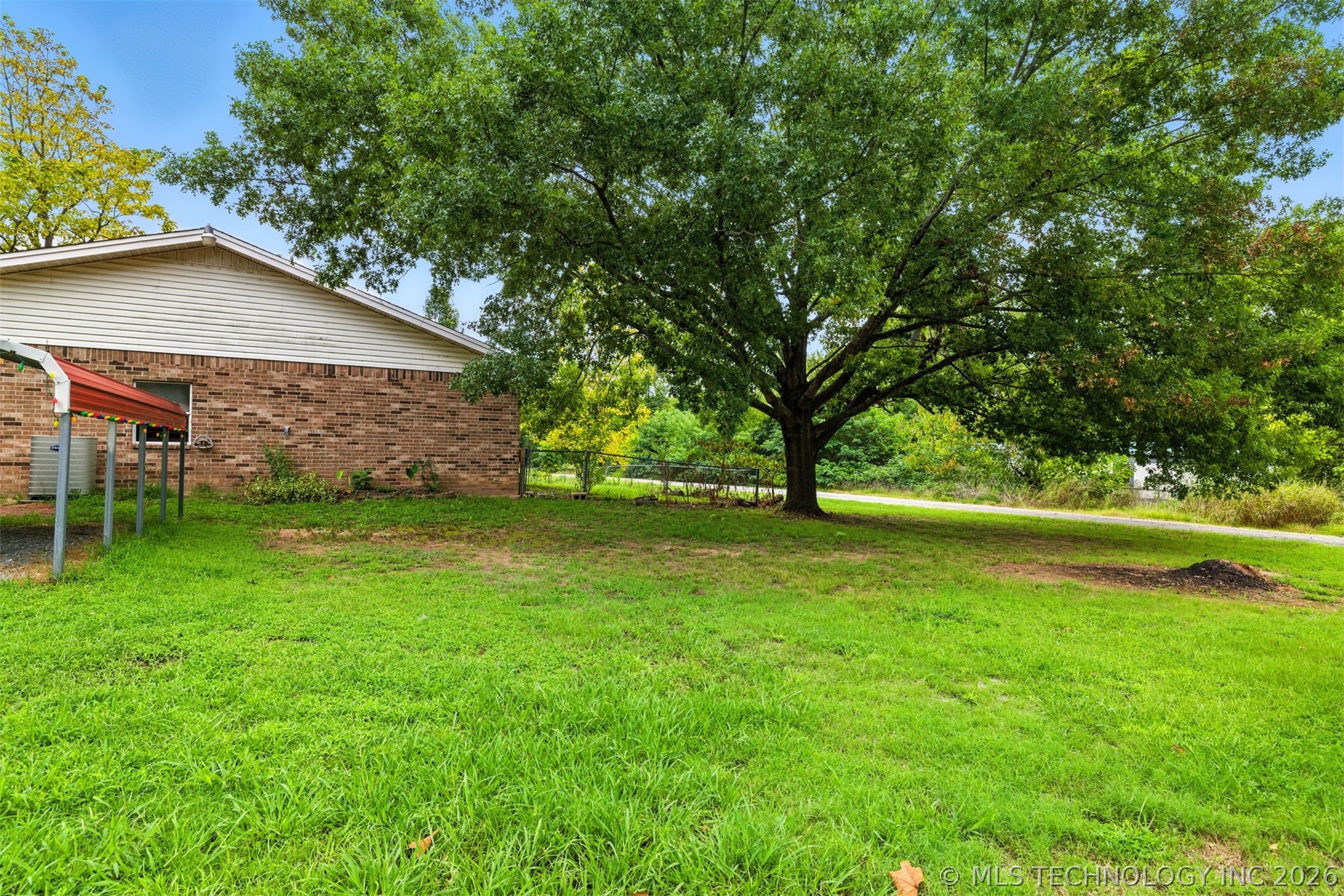 305 W E Milburn OK 73450