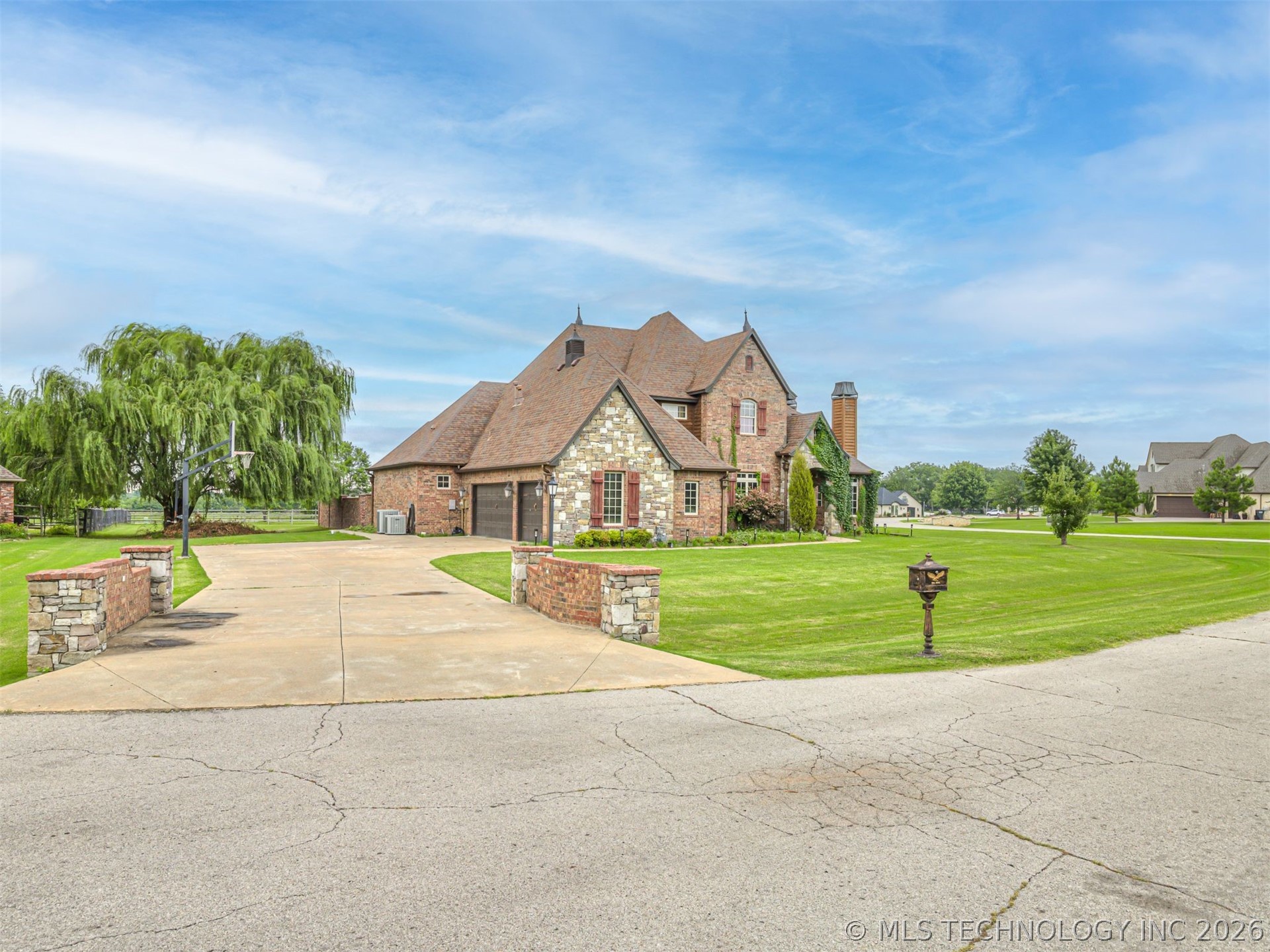 18961 Chickadee Court Owasso OK 74055