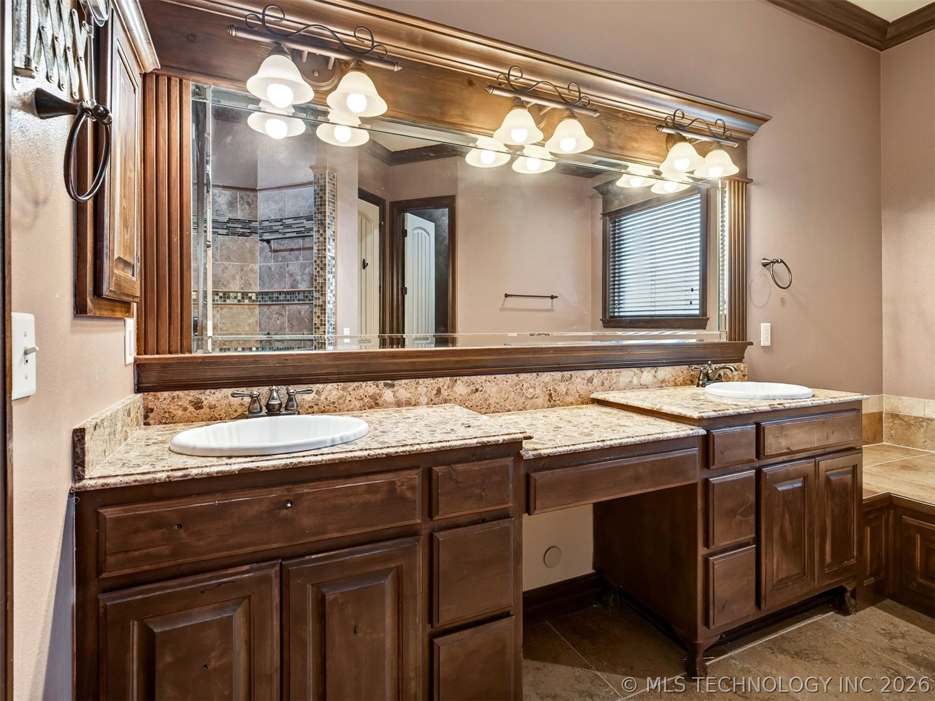 18961 Chickadee Court Owasso OK 74055