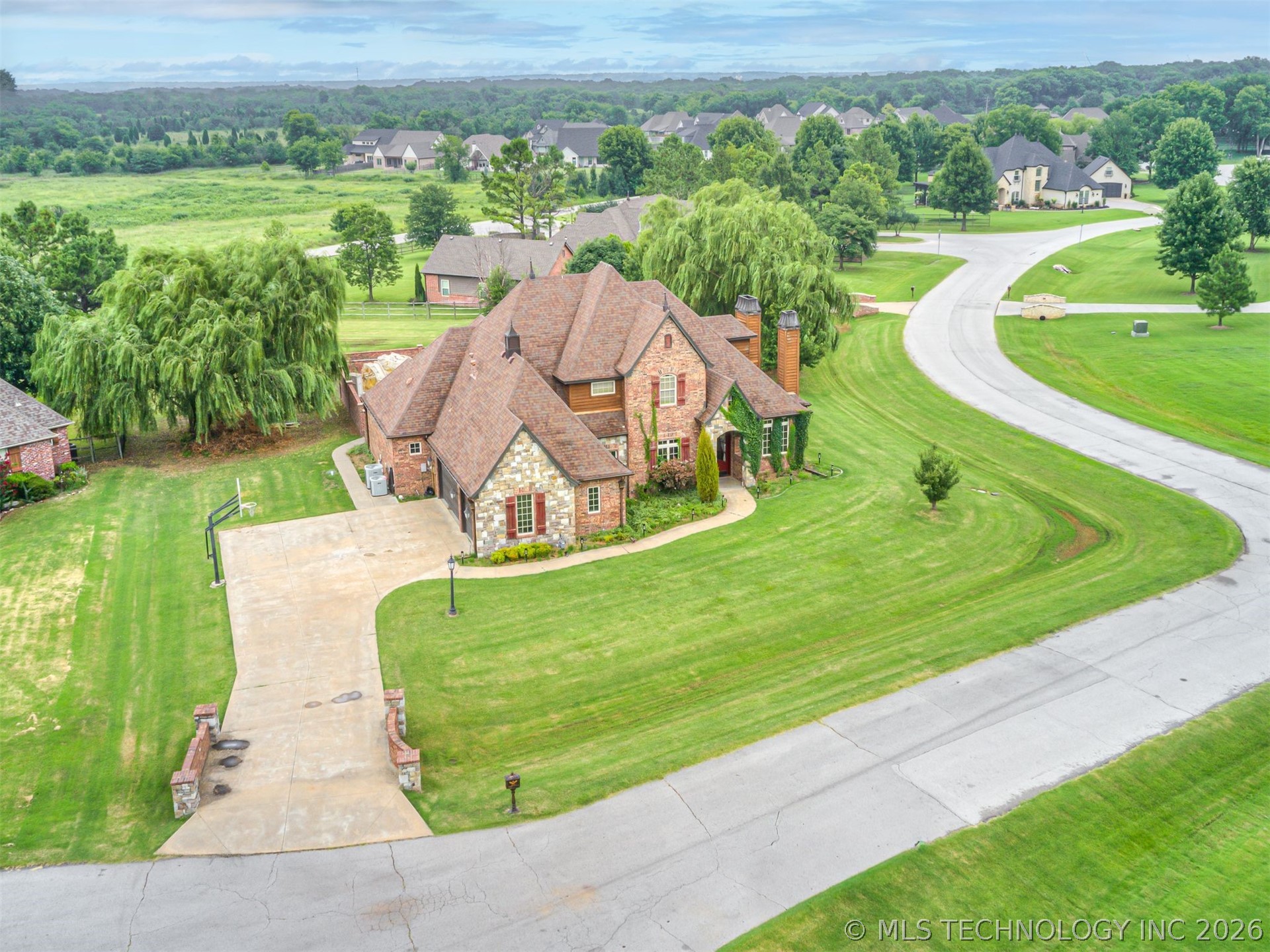 18961 Chickadee Court Owasso OK 74055