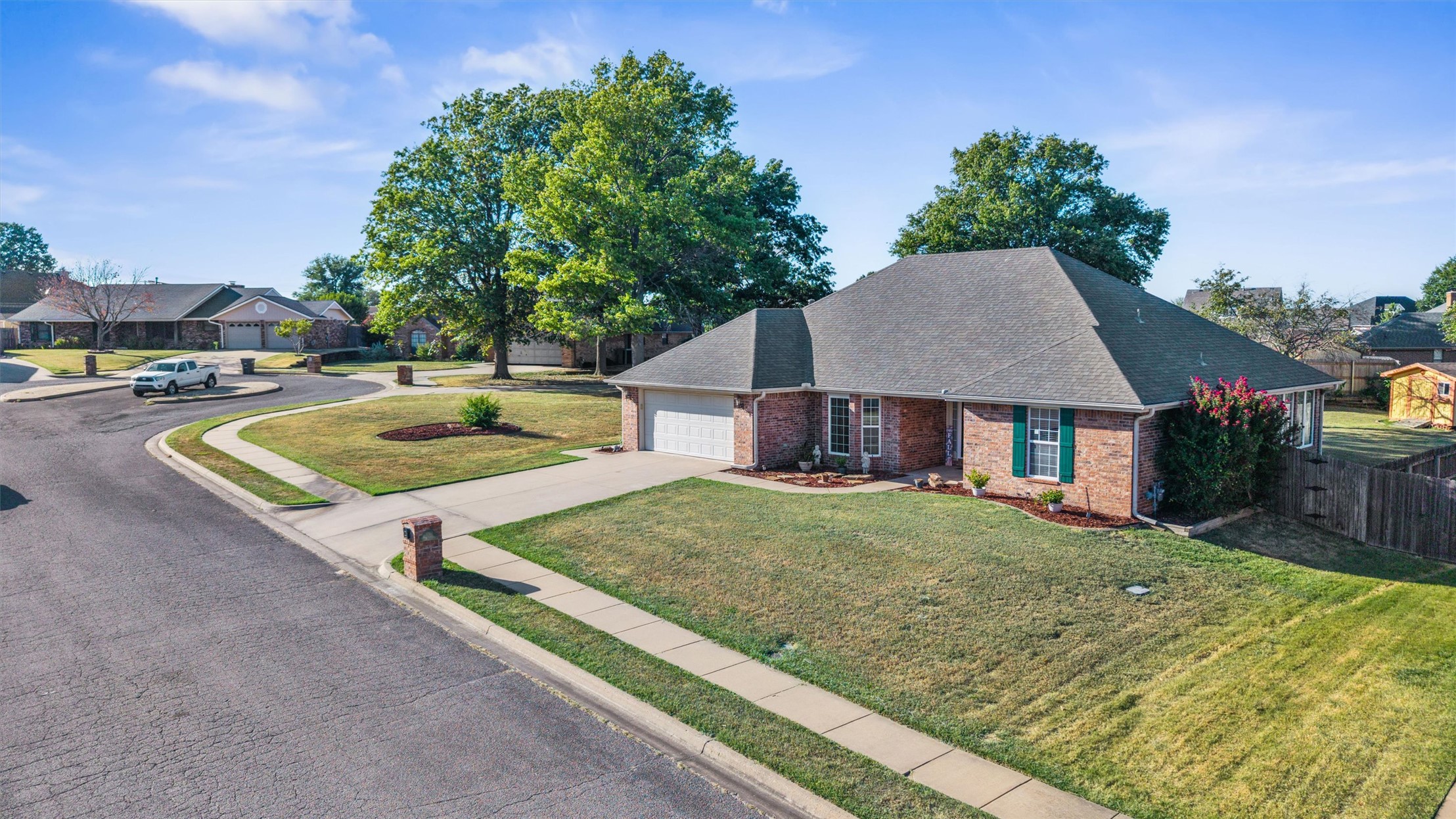 5633 Parkhill Court Bartlesville OK 74006