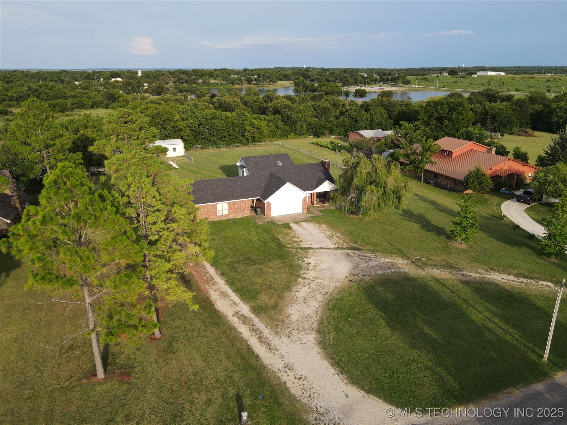 705 Shirley Madill OK 73446