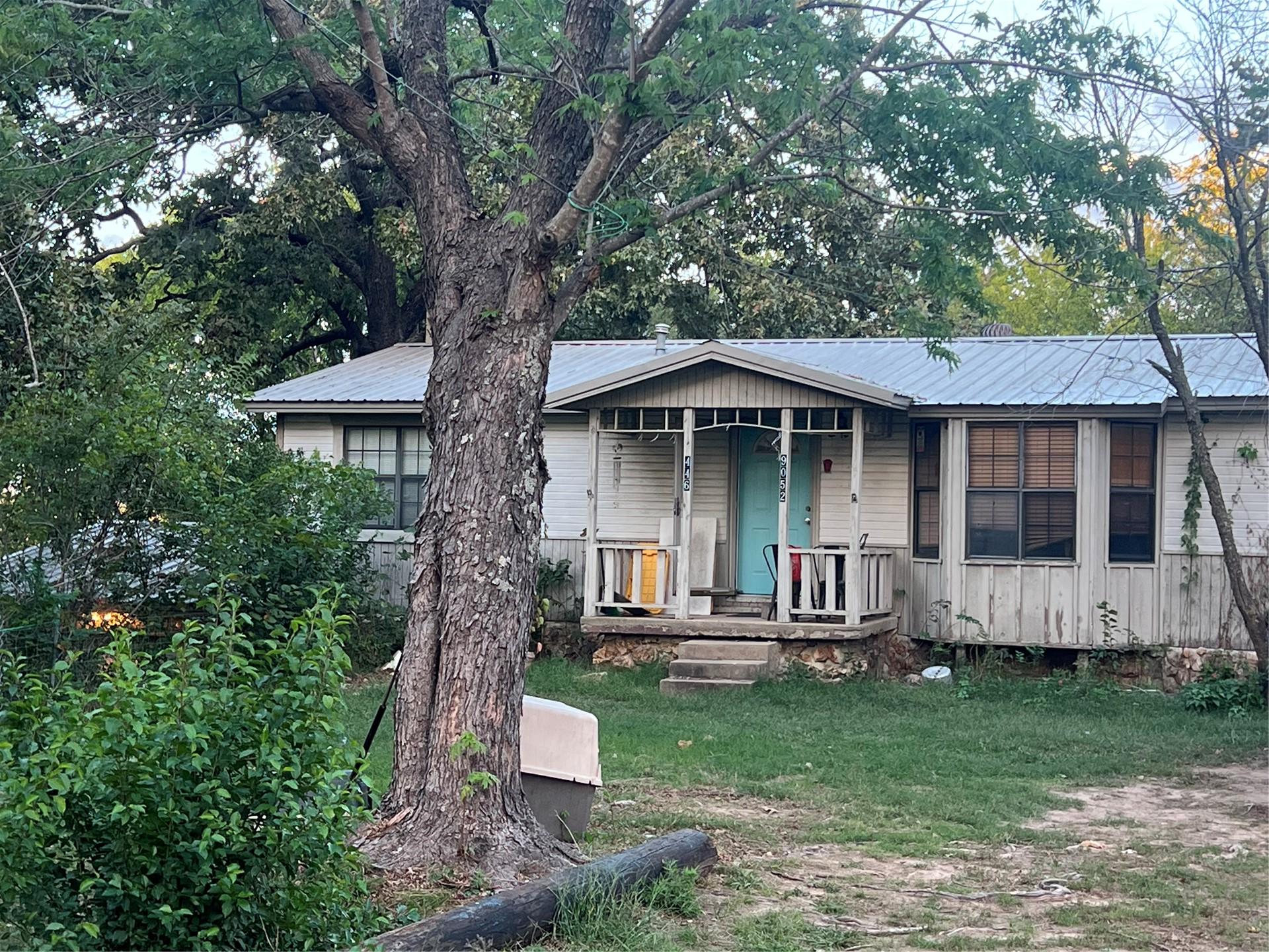 9052 W County Road 4460 Strang OK 74367