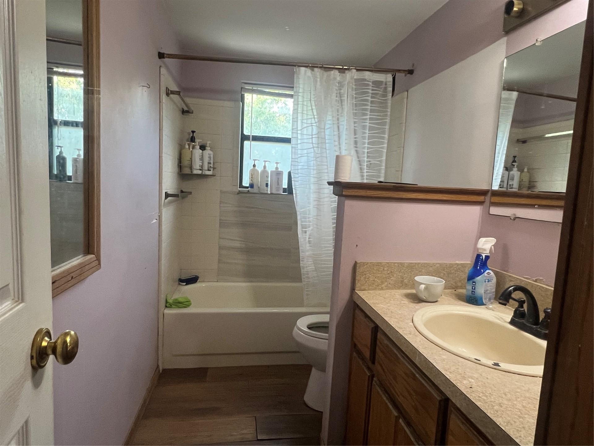 9052 W County Road 4460 Strang OK 74367
