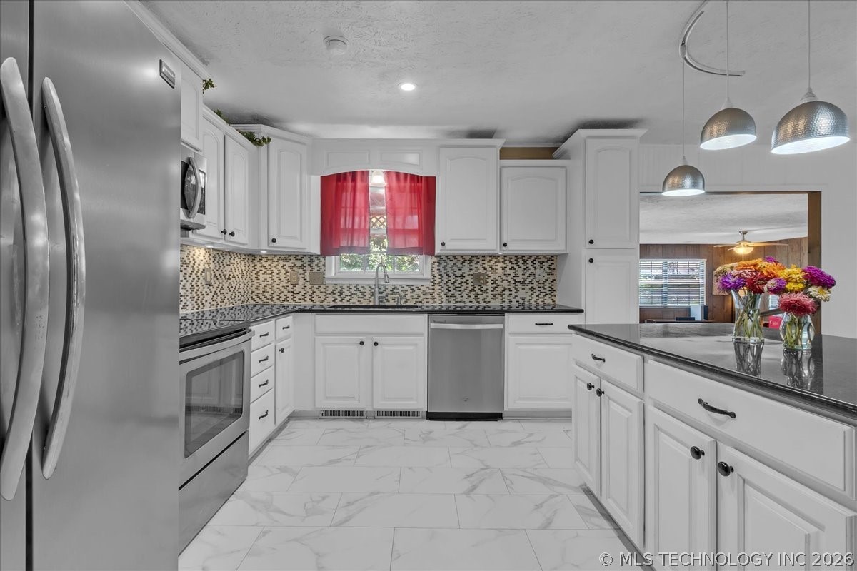 340 SE 15th Street Pryor OK 74361
