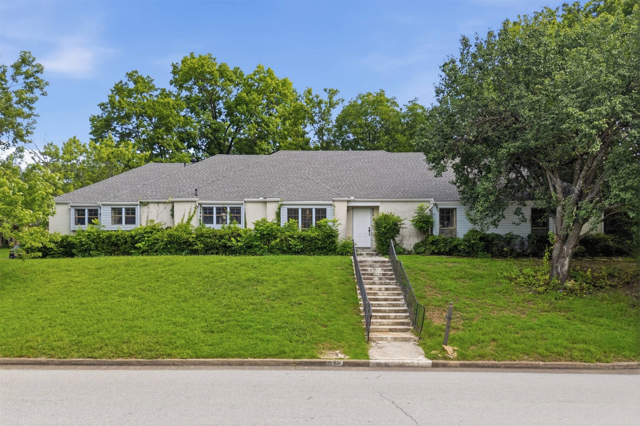 6209 E 75th Street Tulsa OK 74136