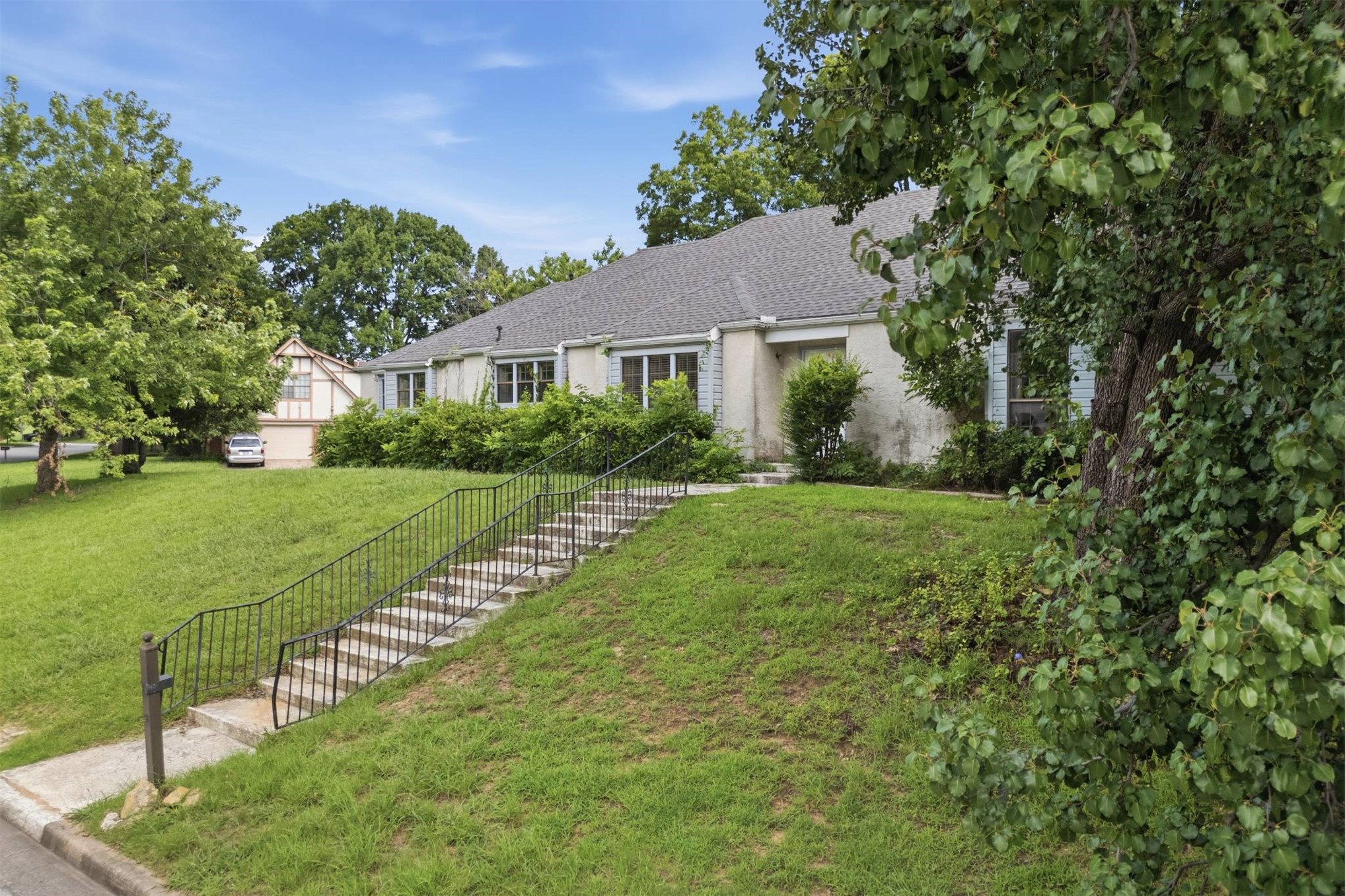 6209 E 75th Street Tulsa OK 74136