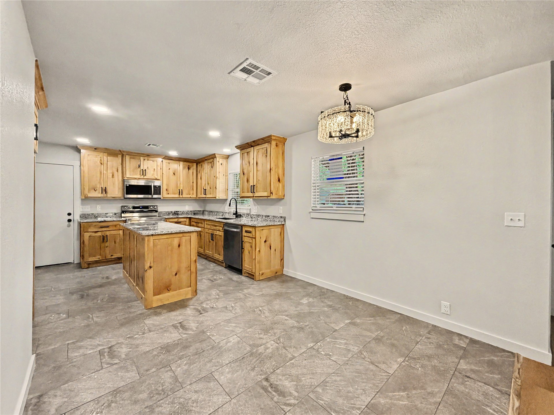 905 Lamer Avenue Tahlequah OK 74464