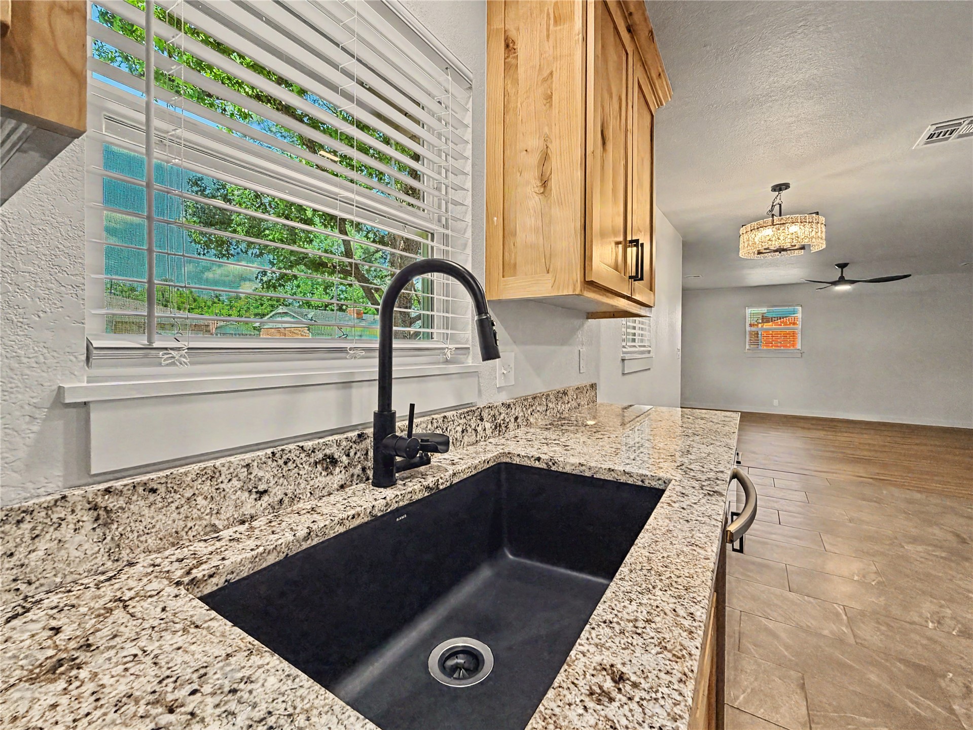 905 Lamer Avenue Tahlequah OK 74464