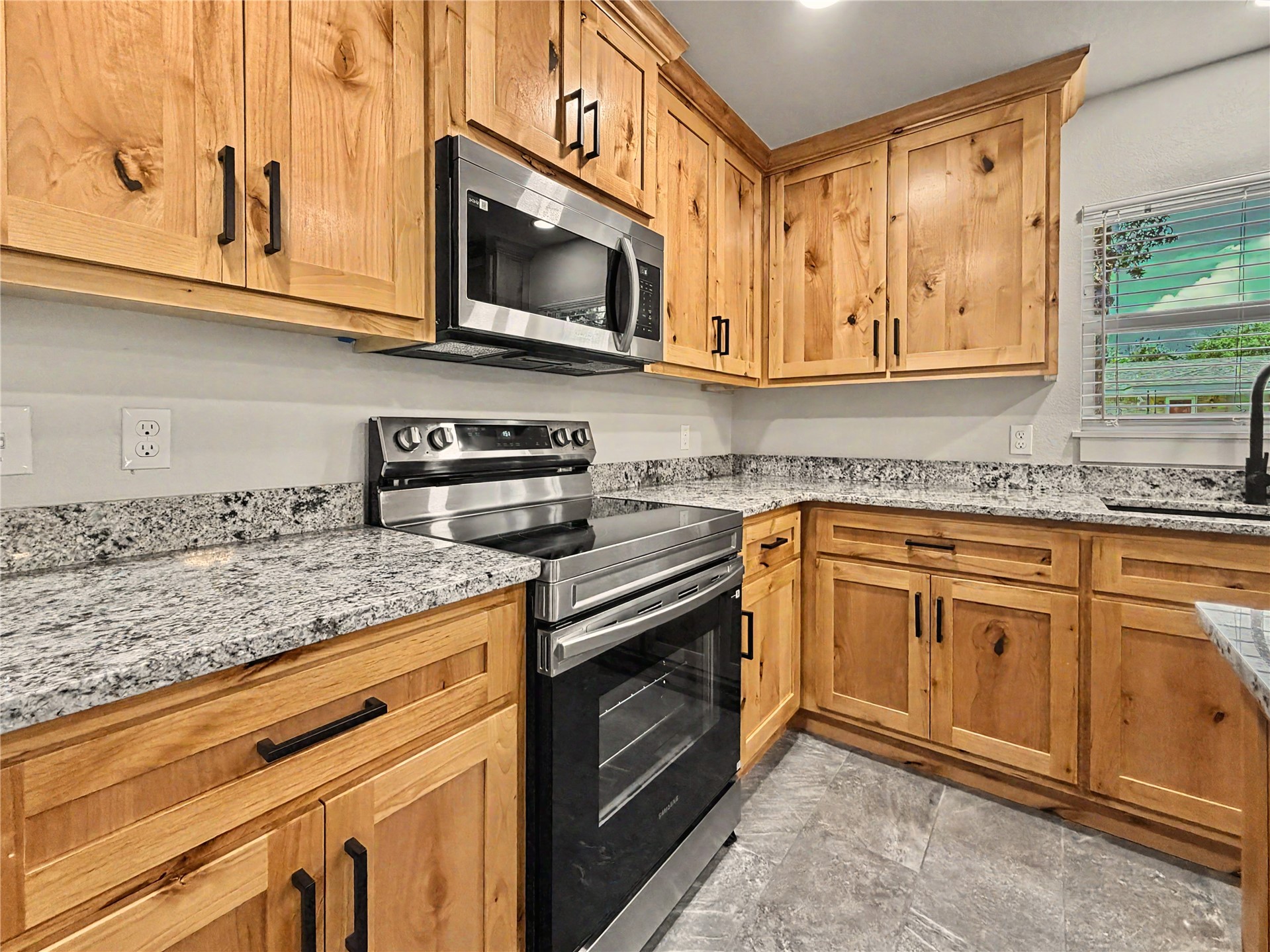 905 Lamer Avenue Tahlequah OK 74464