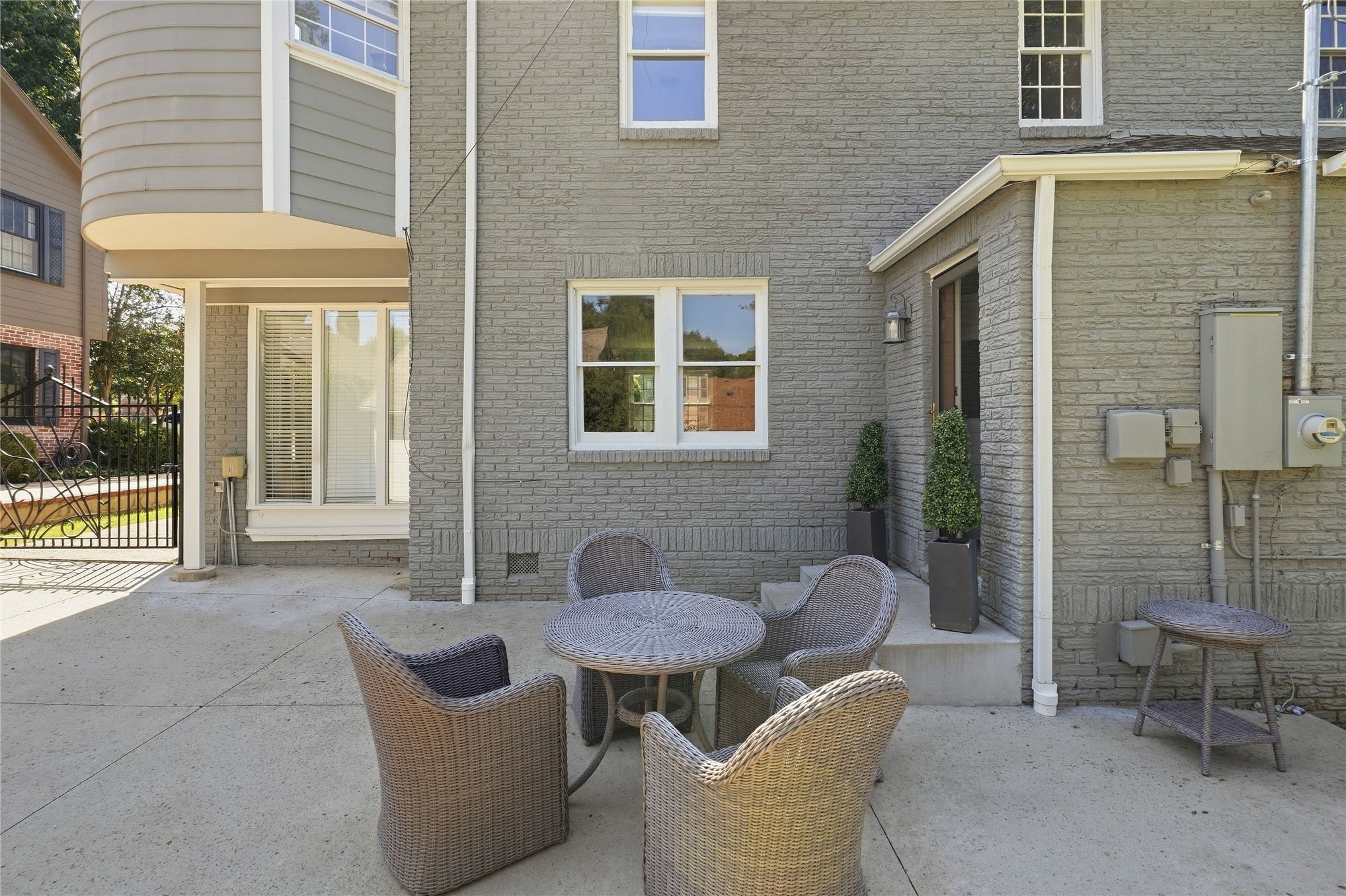 2135 E 25th Place Tulsa OK 74114