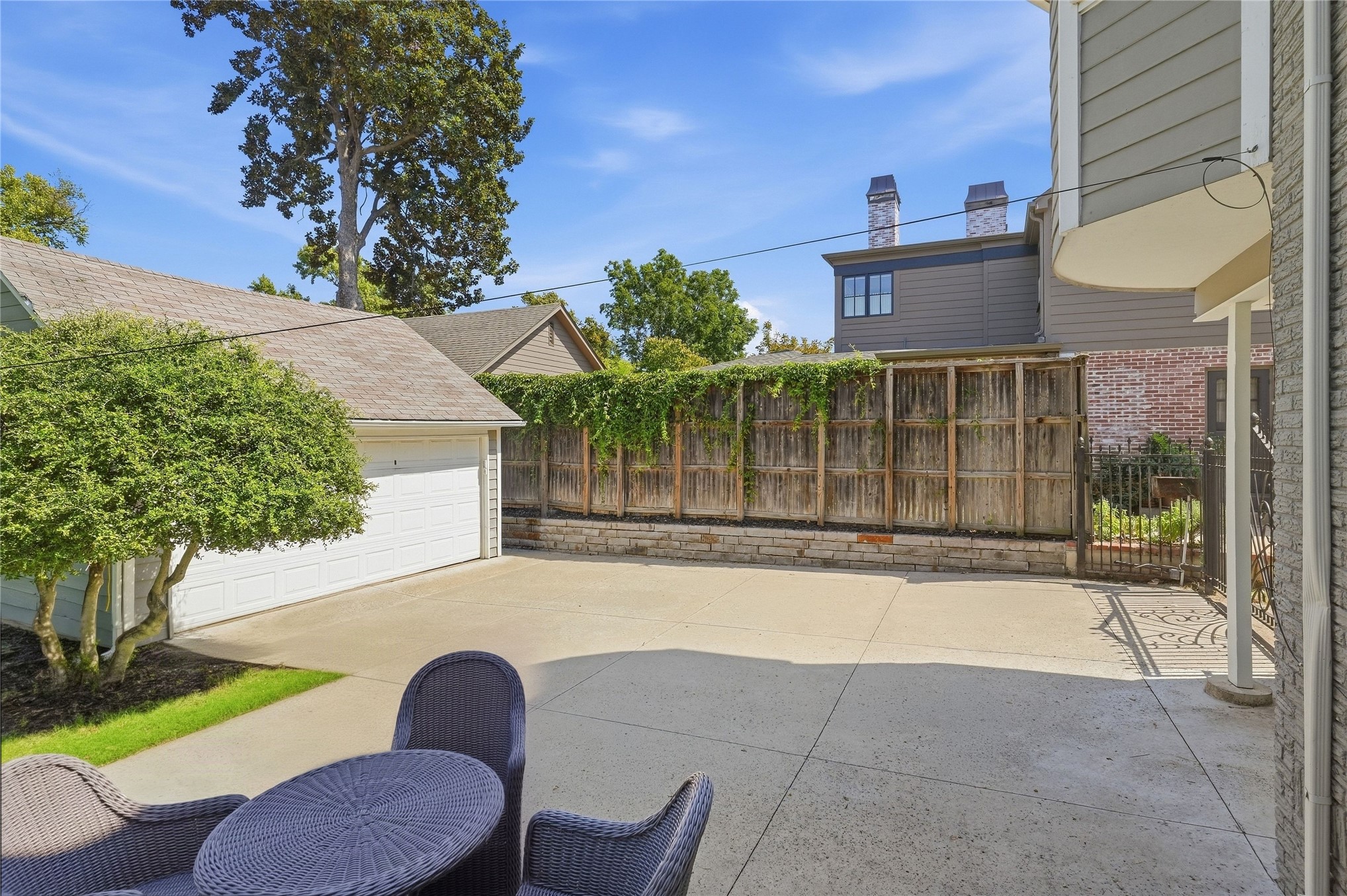 2135 E 25th Place Tulsa OK 74114