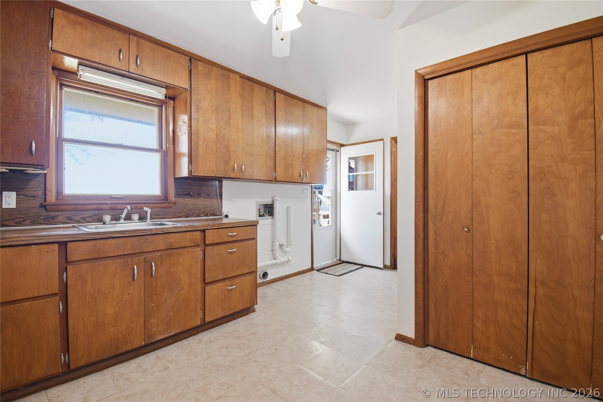 9900 W Chimney Mountain Road Muskogee OK 74401