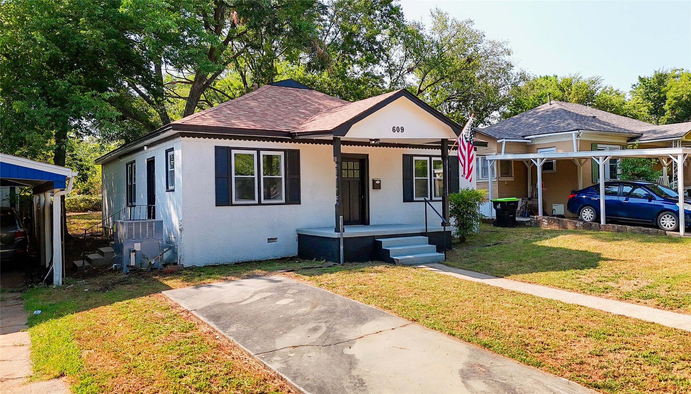 609 N Oak Street Holdenville OK 74848