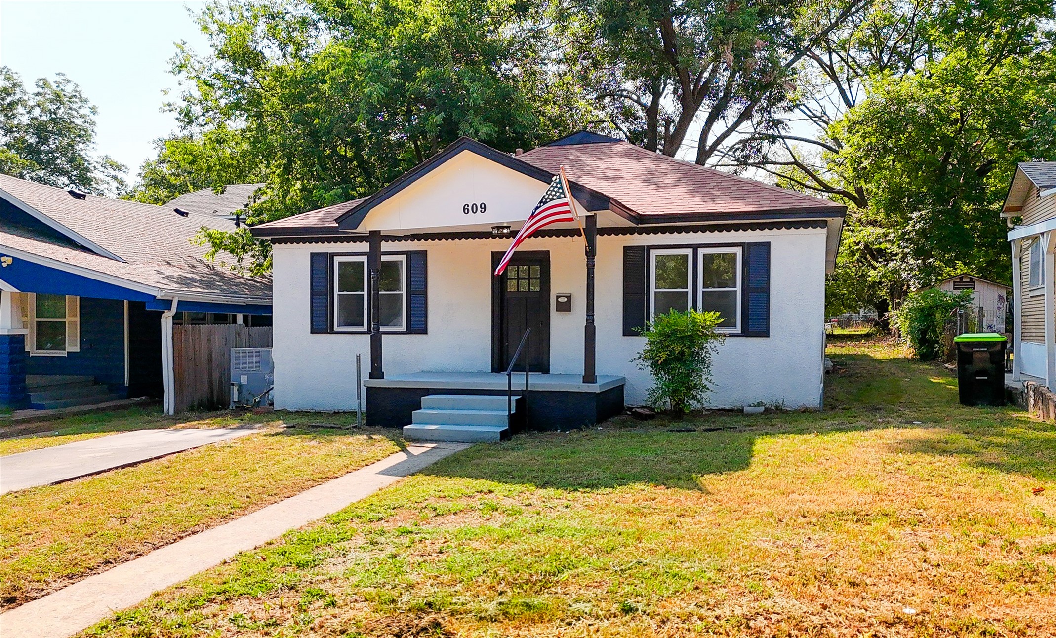 609 N Oak Street Holdenville OK 74848