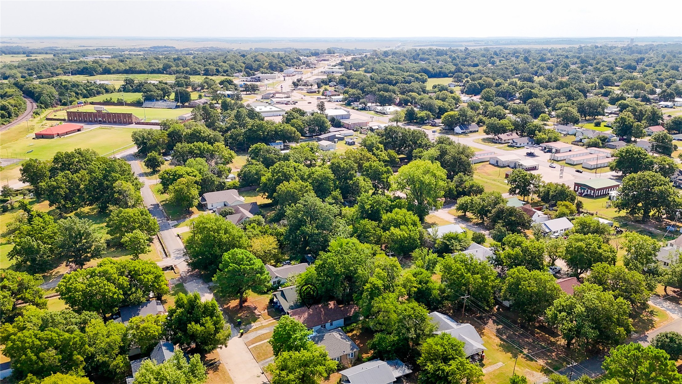 609 N Oak Street Holdenville OK 74848
