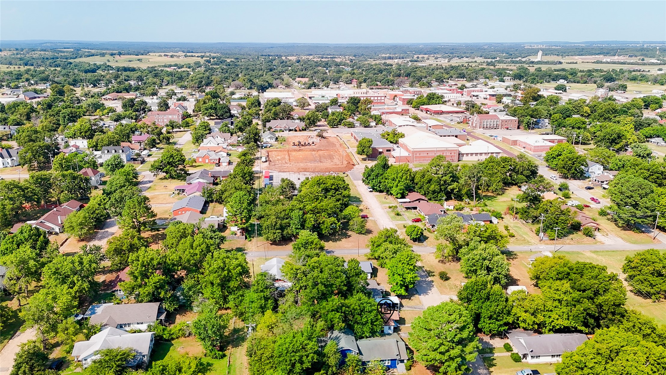 609 N Oak Street Holdenville OK 74848