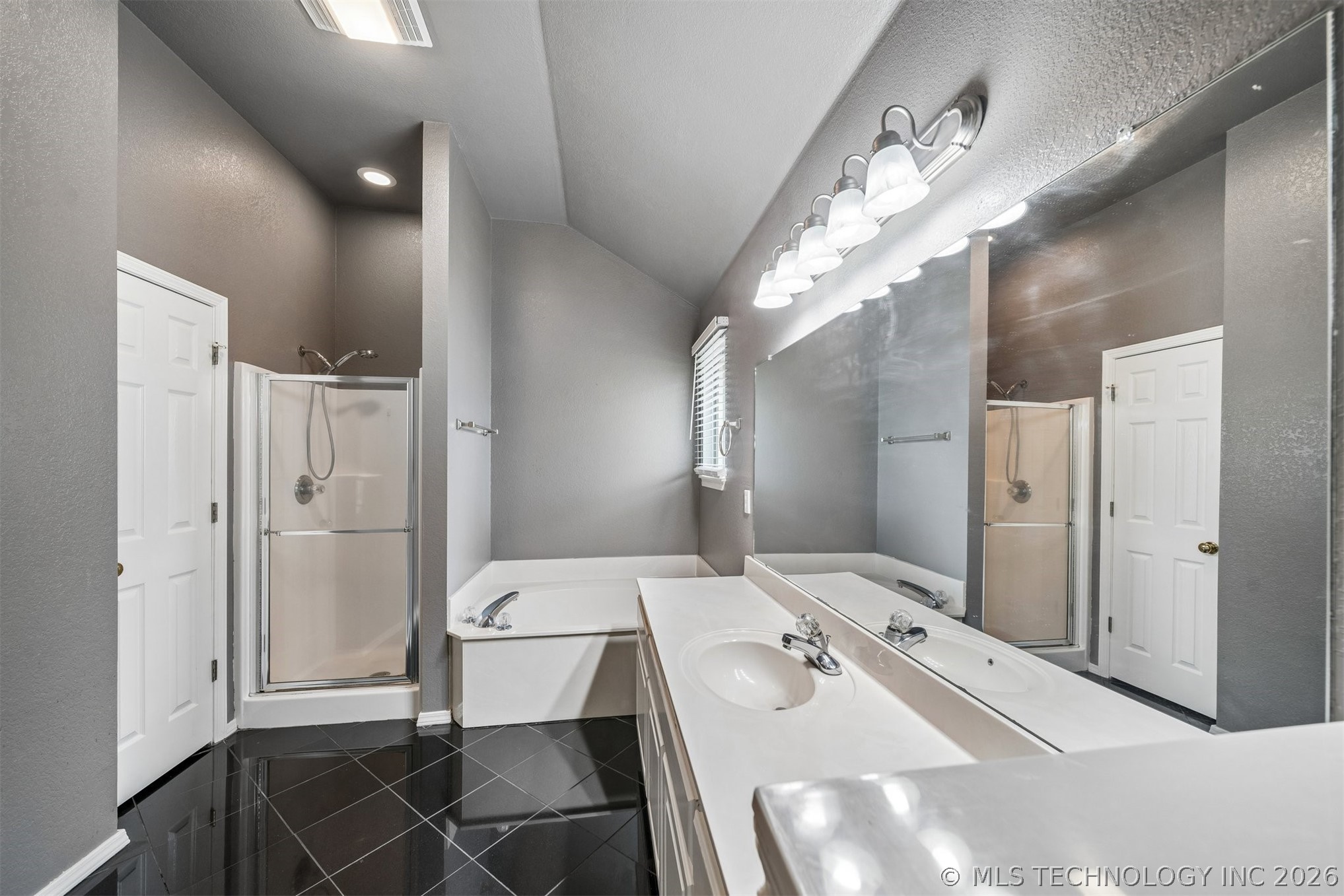 1612 S Gum Avenue Broken Arrow OK 74012