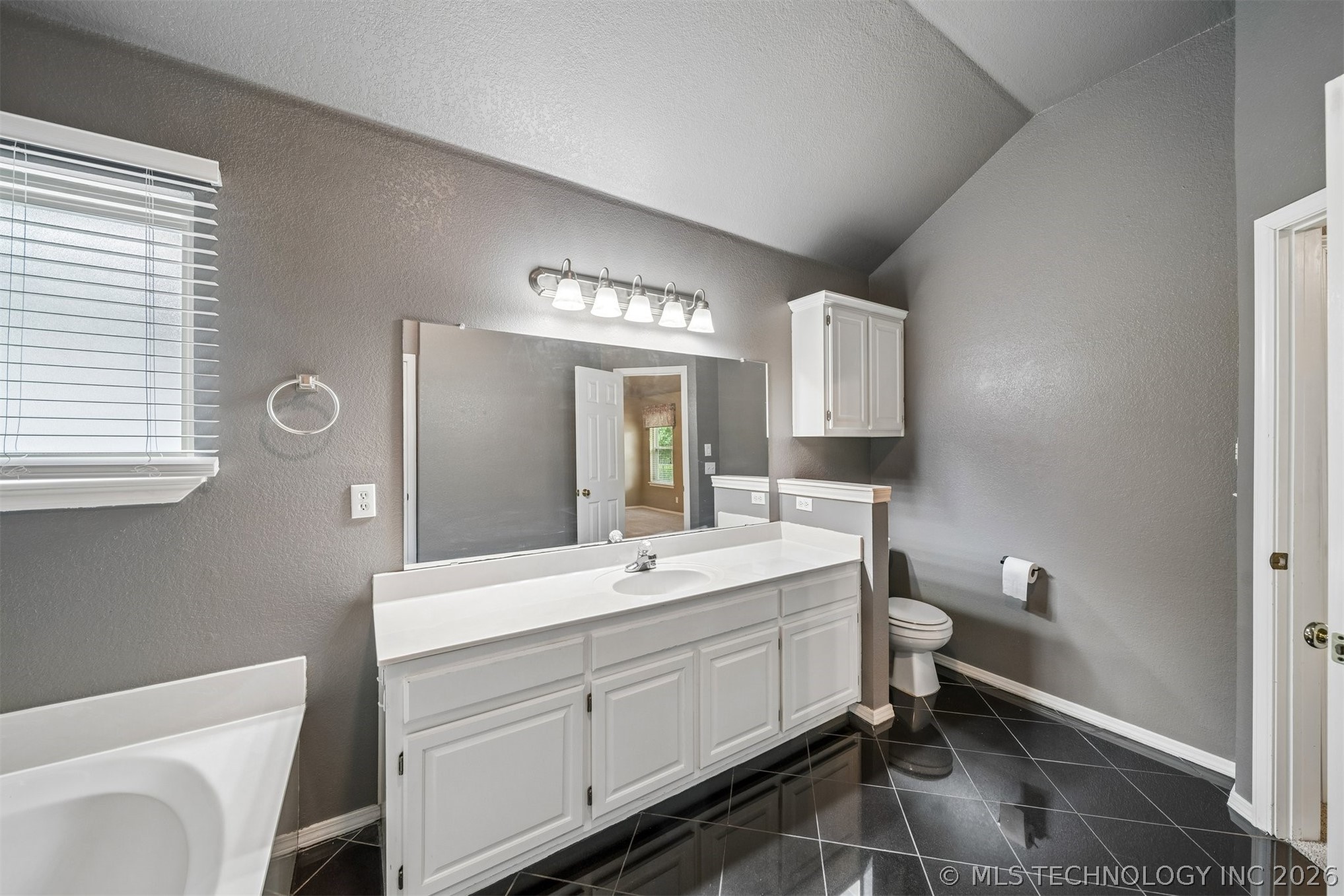1612 S Gum Avenue Broken Arrow OK 74012