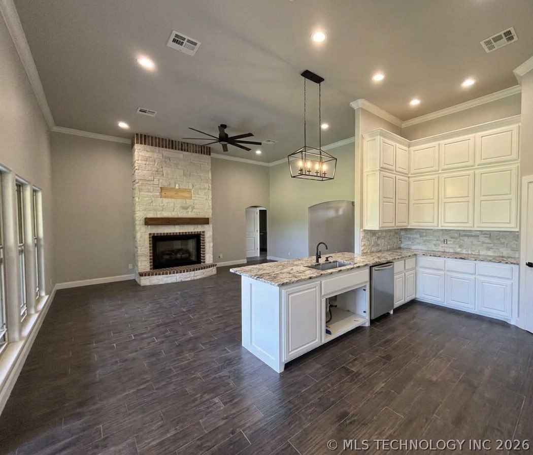 1104 Maple Lane Stigler OK 74462