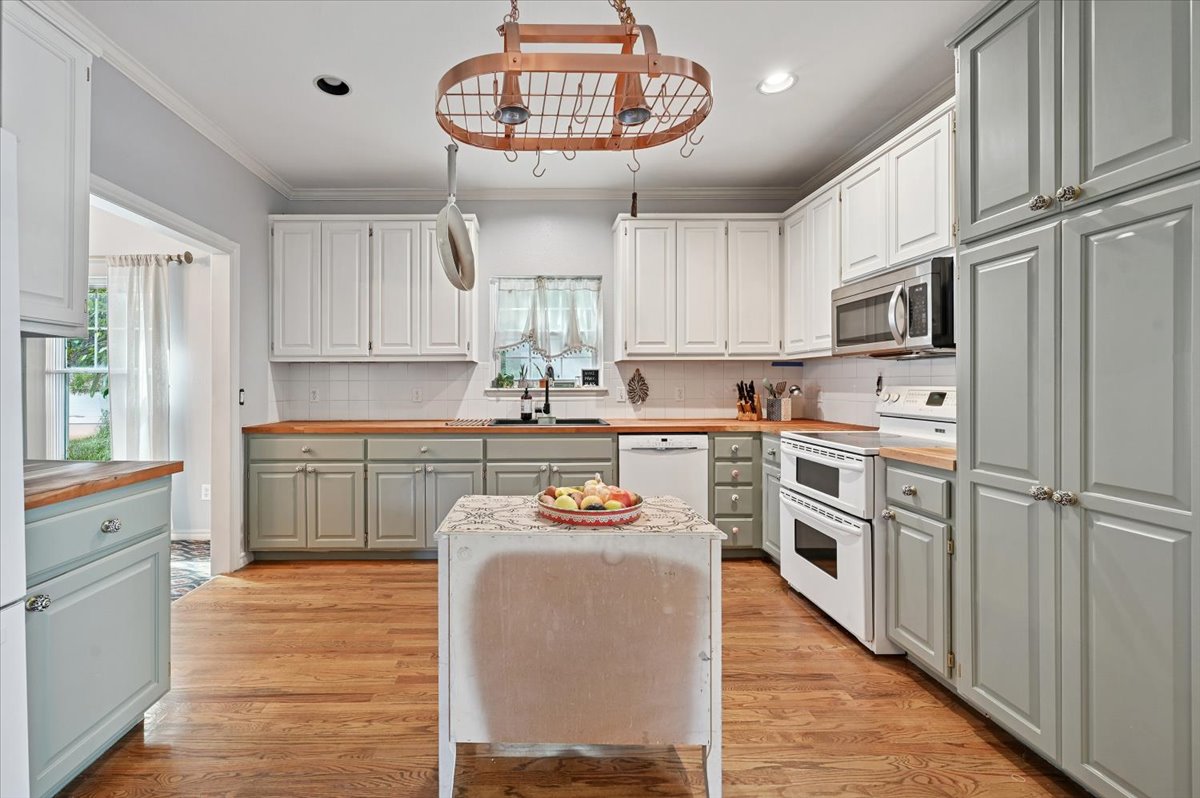 7686 Fulton Avenue Tulsa OK 74136