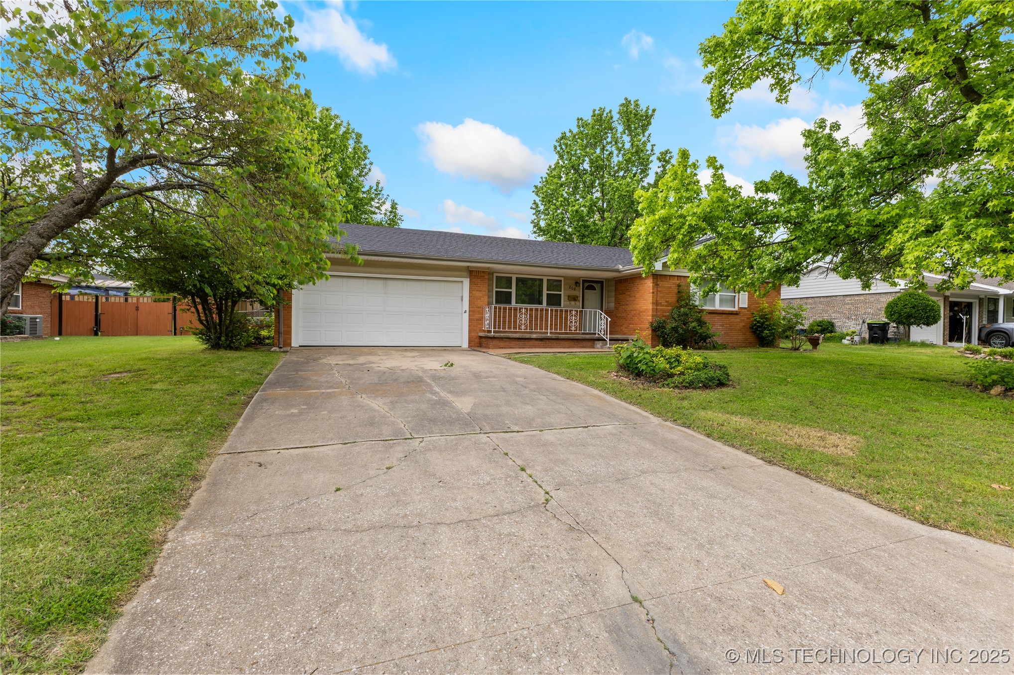 808 W 23rd Ada OK 74820