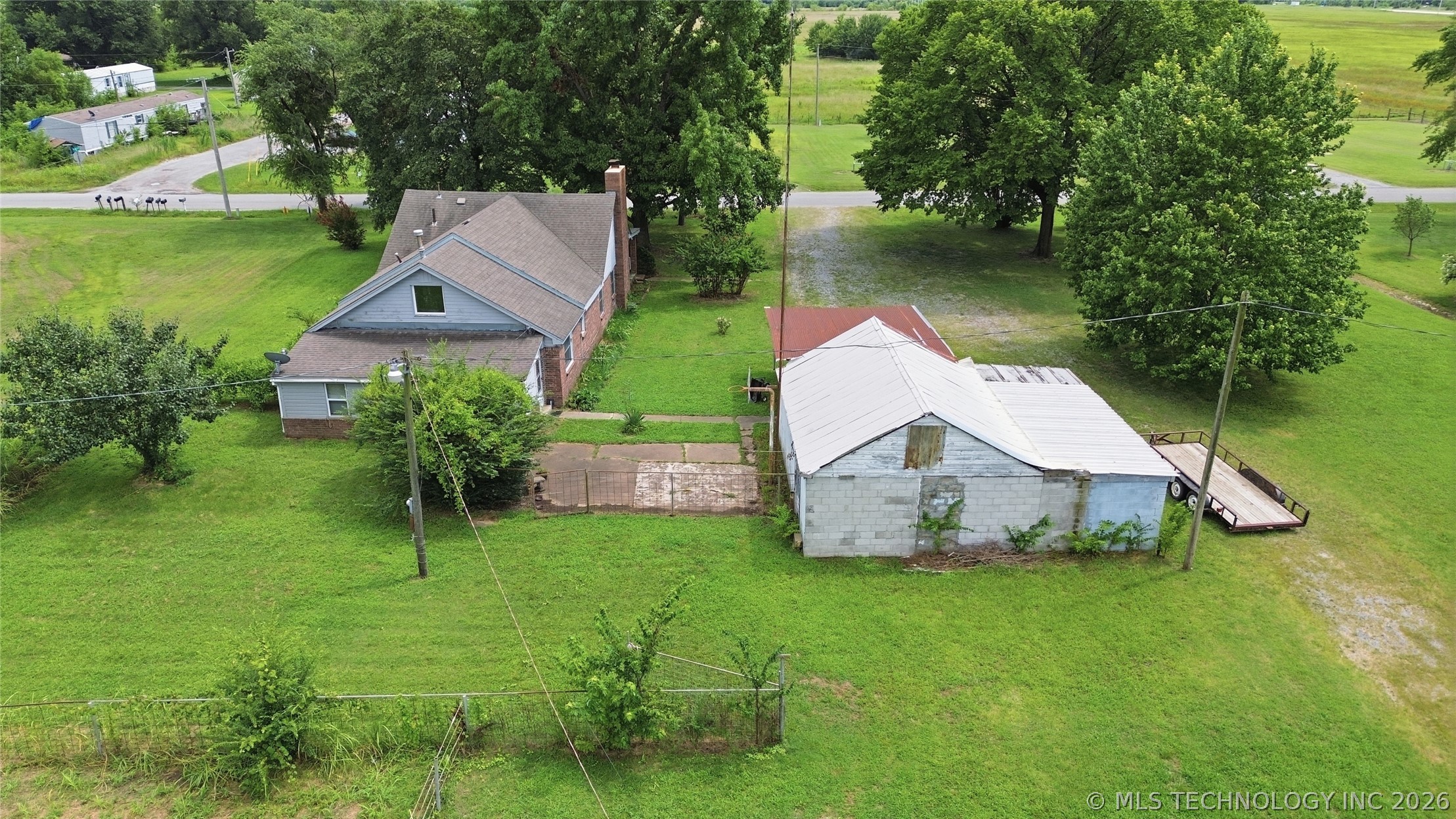 2732 Old Airport Pryor OK 74361