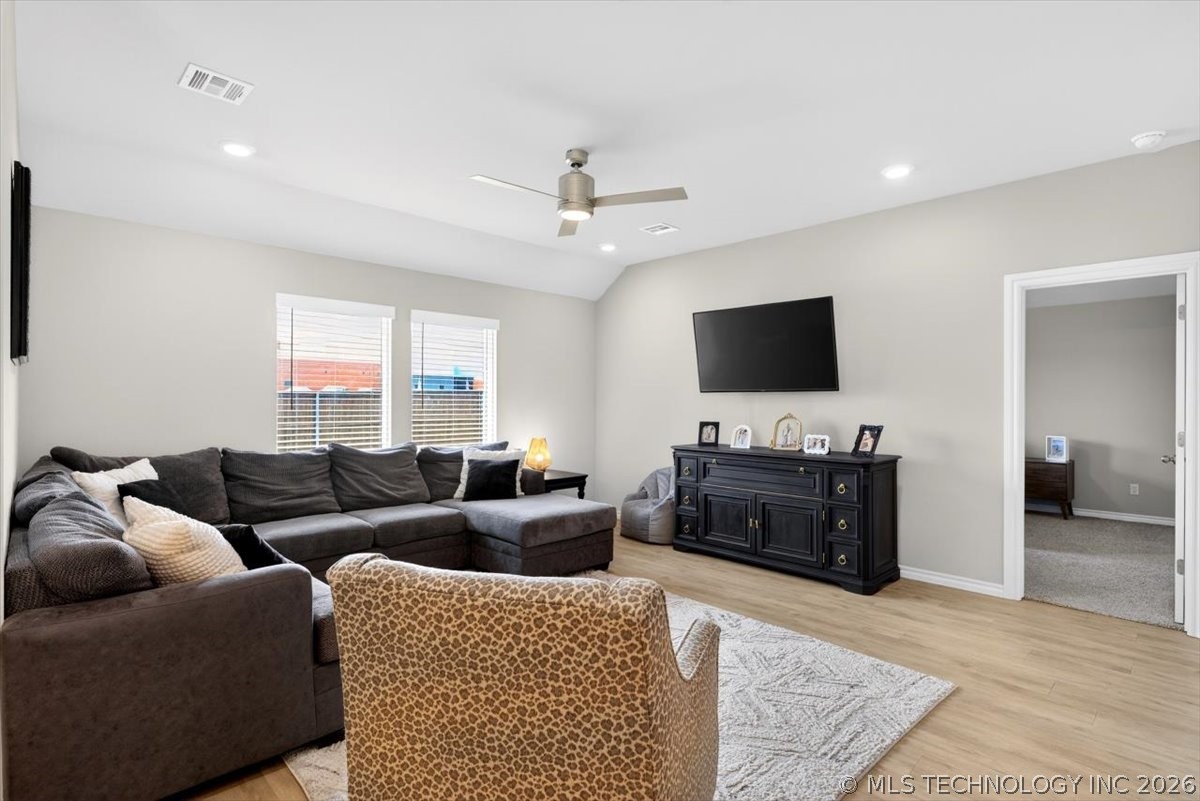 1518 S 72nd Place Broken Arrow OK 74014