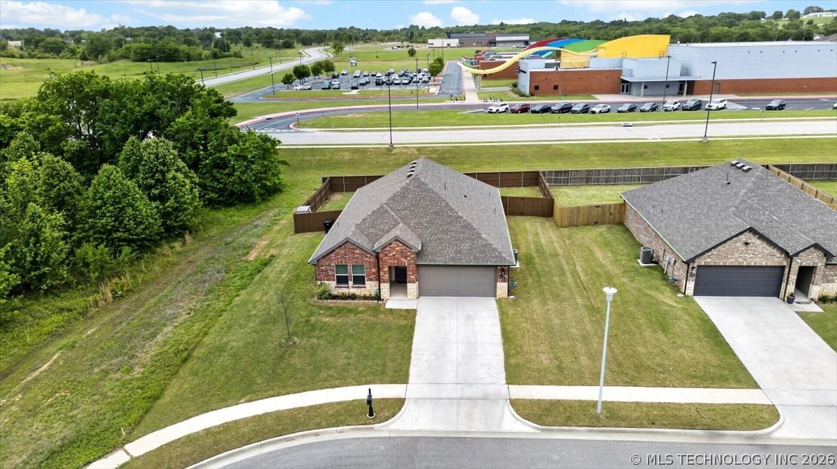 1518 S 72nd Place Broken Arrow OK 74014