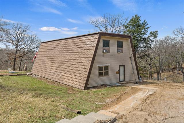 3662 Cooper Memorial Sulphur OK 73086