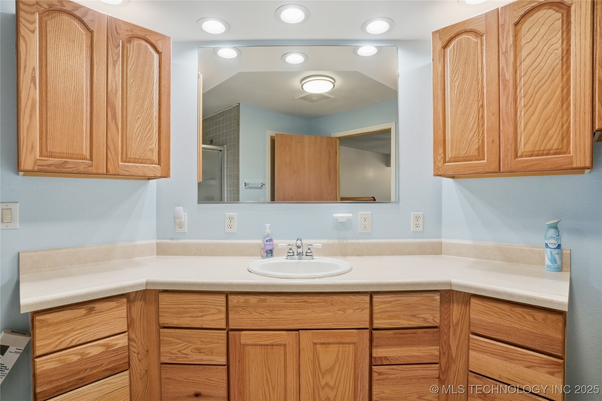 175 S 428 Road Pryor OK 74361