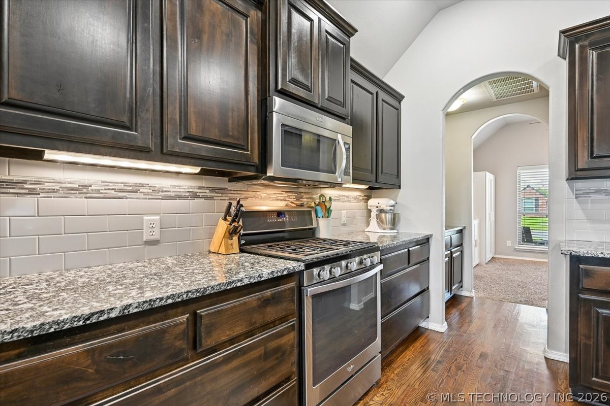3301 S 208th Eastavenue Broken Arrow OK 74014