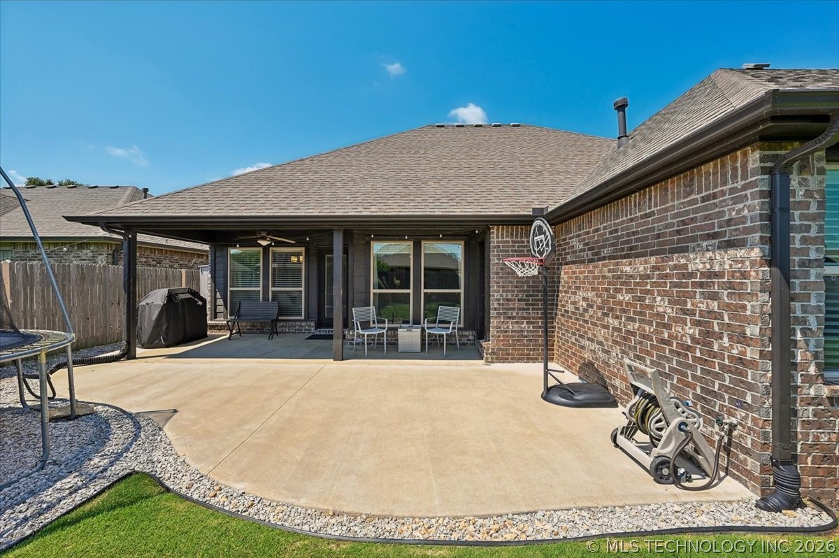 3301 S 208th Eastavenue Broken Arrow OK 74014