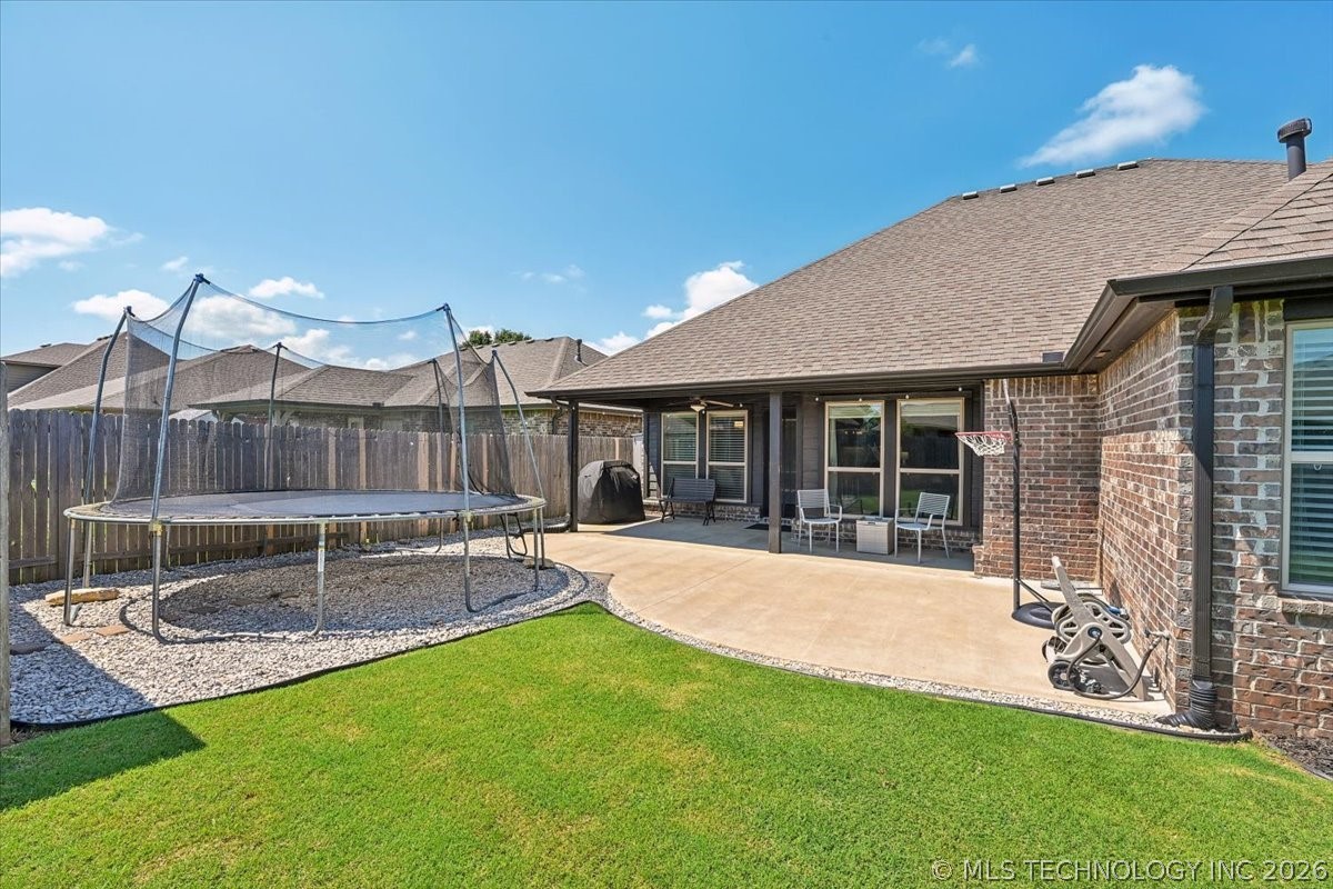 3301 S 208th Eastavenue Broken Arrow OK 74014