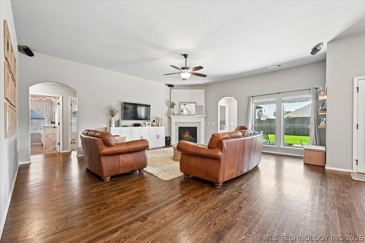 3301 S 208th Eastavenue Broken Arrow OK 74014