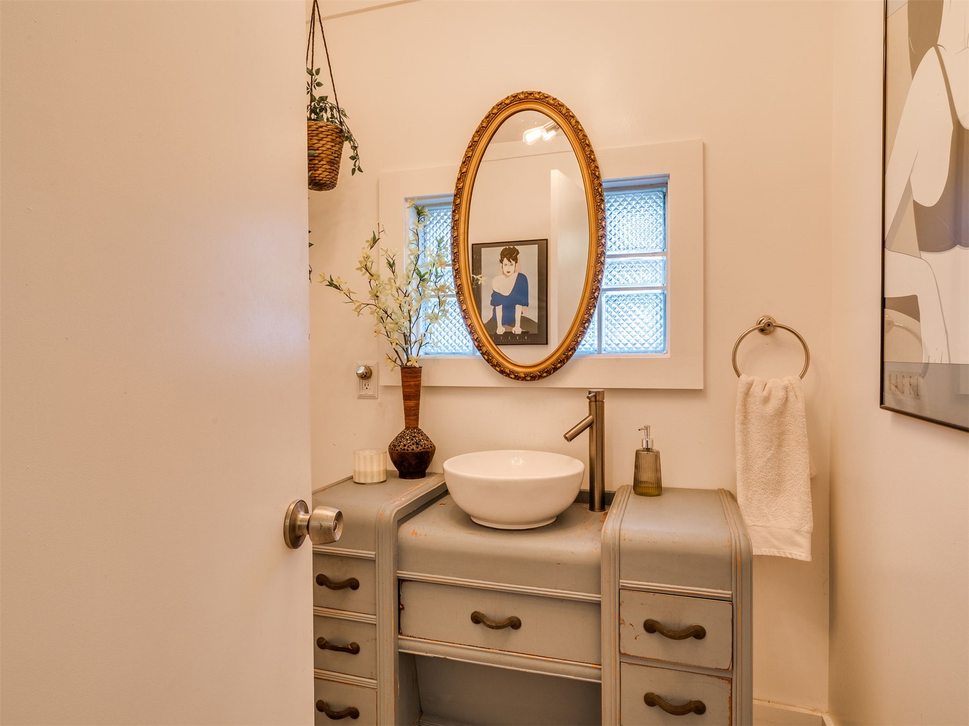 551 N Santa Fe Avenue Tulsa OK 74127