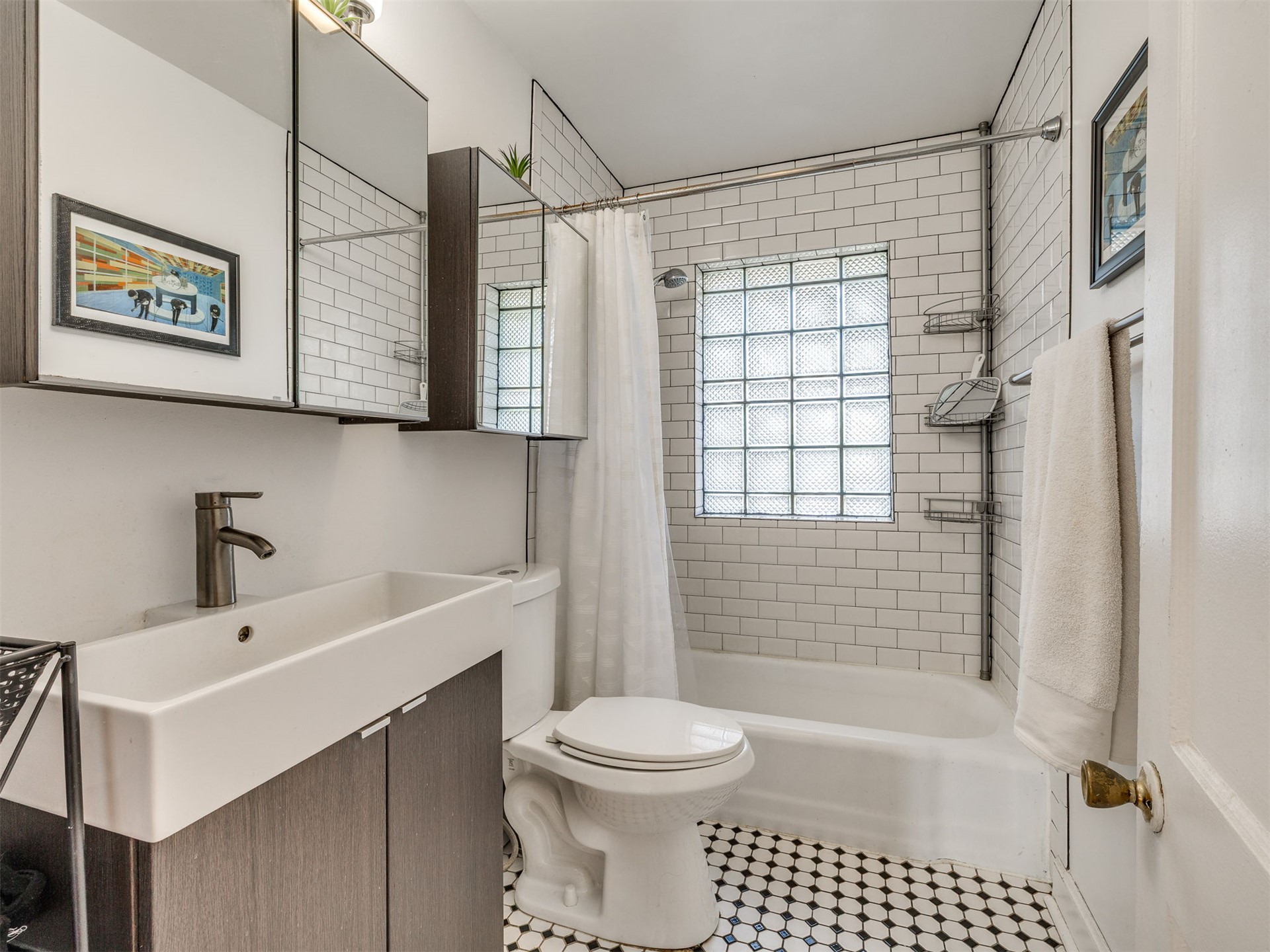 551 N Santa Fe Avenue Tulsa OK 74127